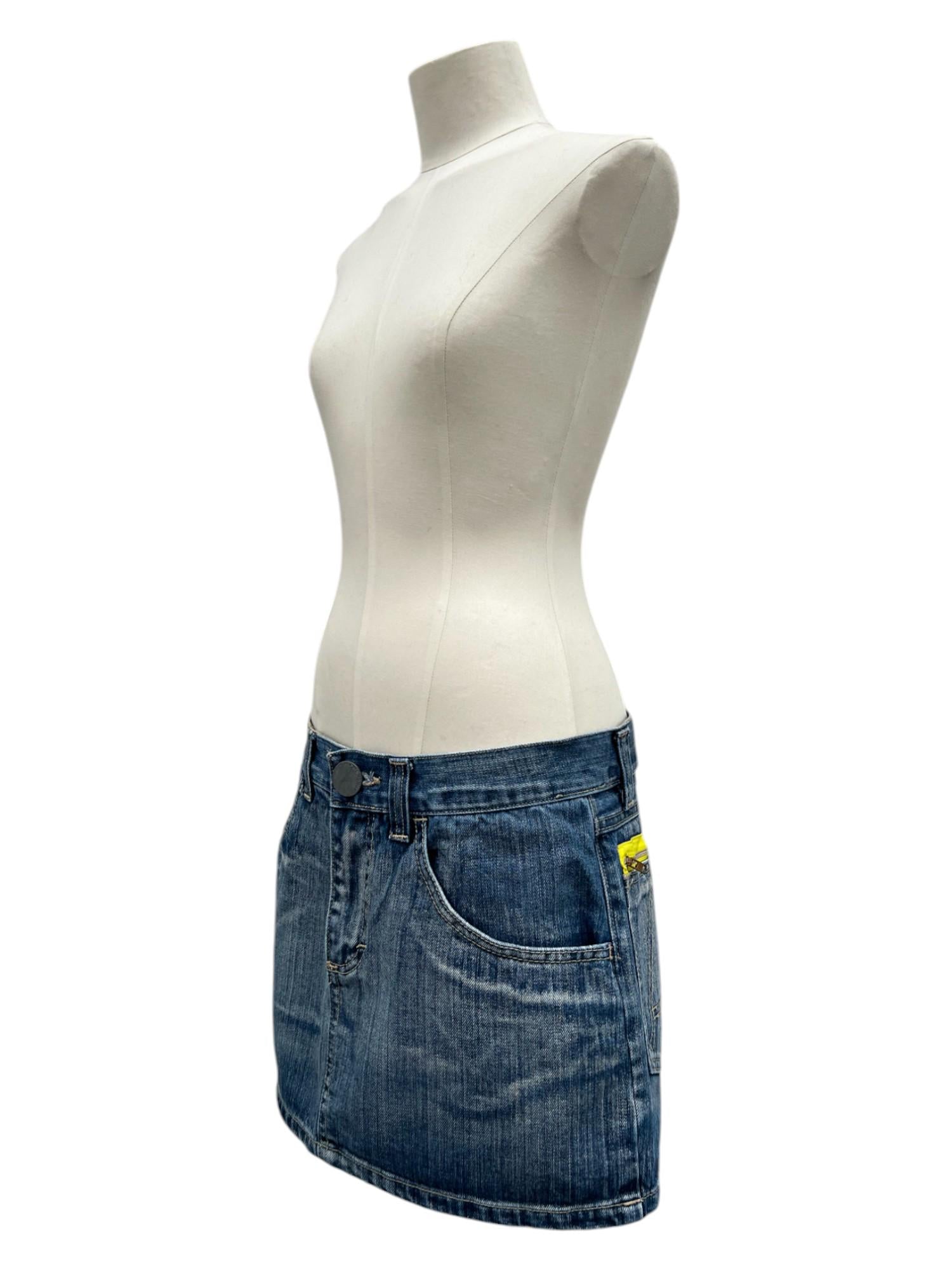 Minigonna in jeans anni 2000 - y2k
