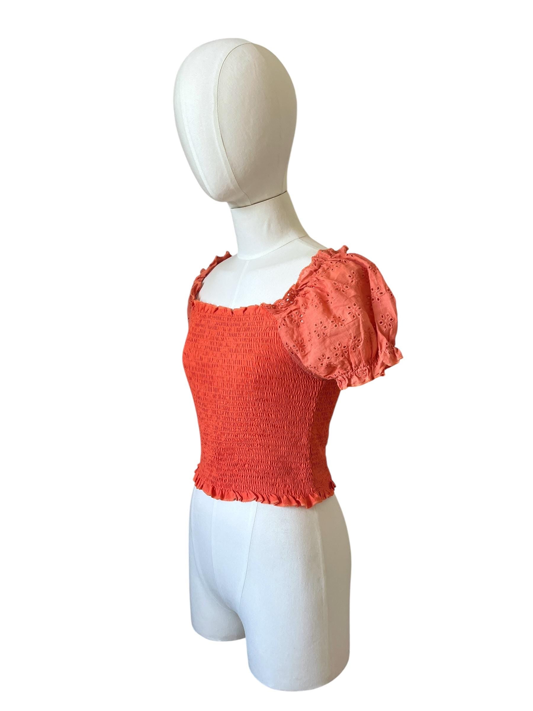 Top corto con maniche pizzo sangallo