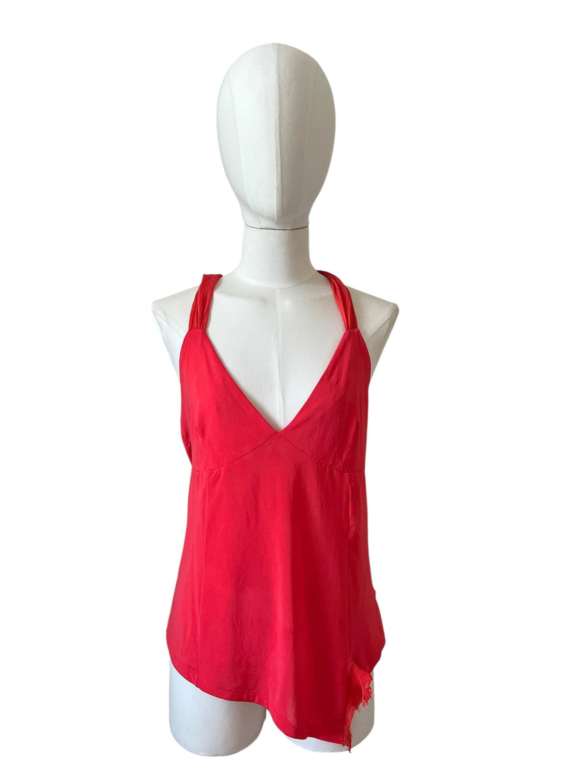 Top leggero smanicato con incrocio sul dietro