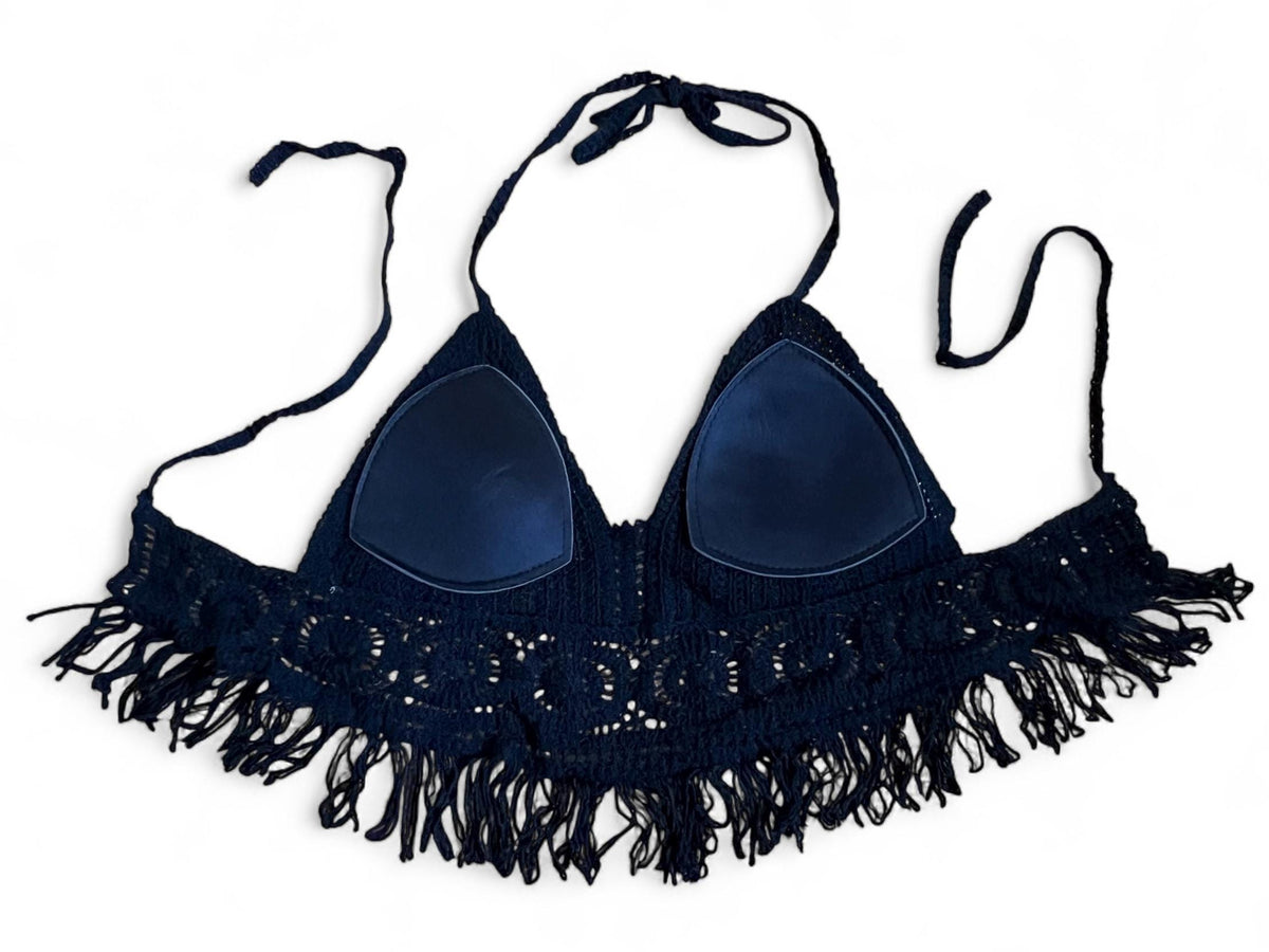 Reggiseno / top estivo in filo di cotone lavorato a crochet con coppe interne e fili pendenti sul