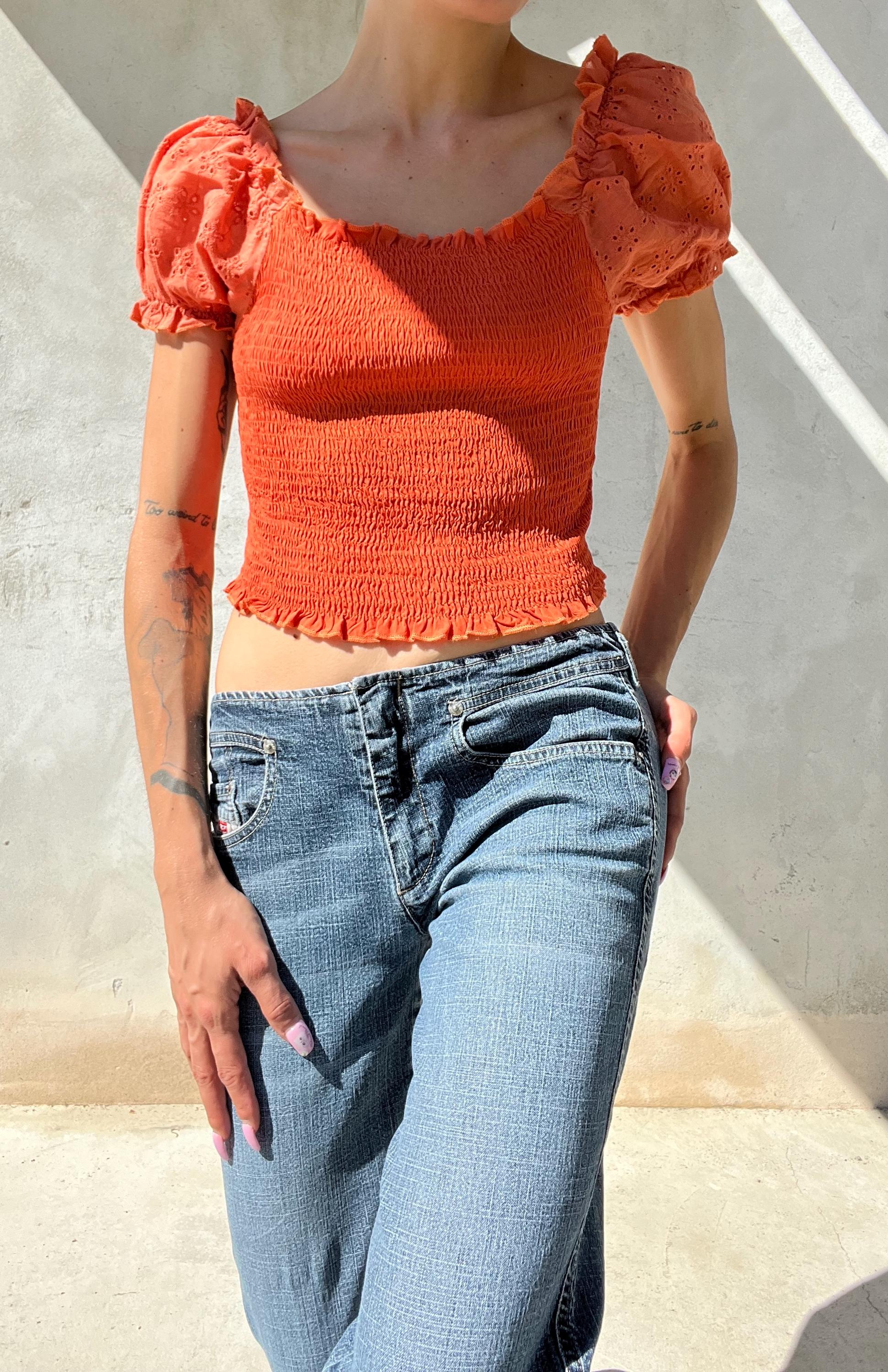 Top corto con maniche pizzo sangallo
