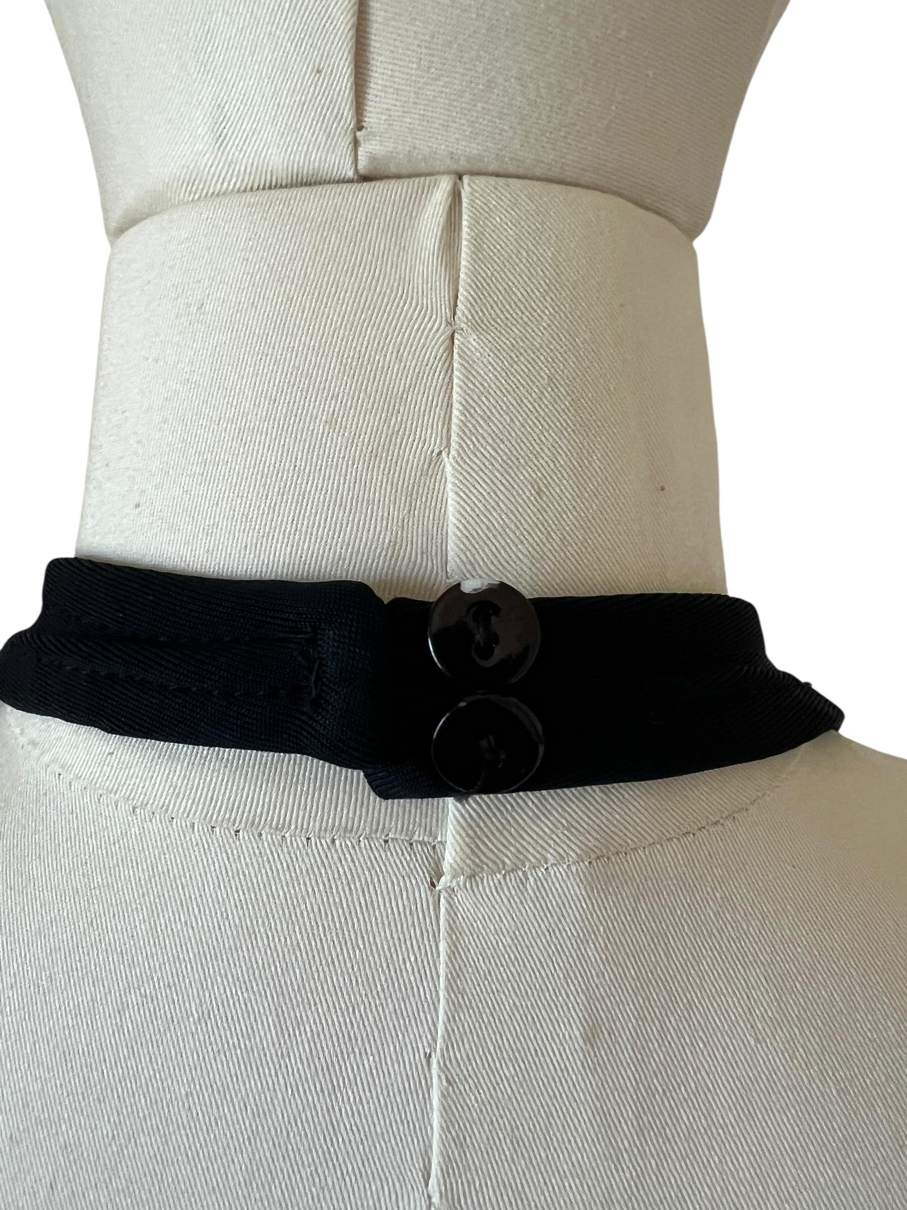Abito vintage nero lungo fino ai piedi con scollo all'americana e schiena scoperta