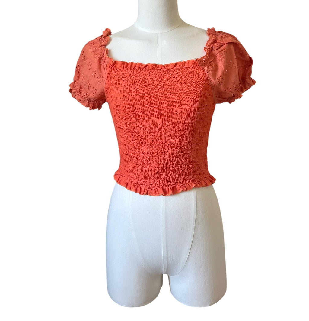 Top corto con maniche pizzo sangallo
