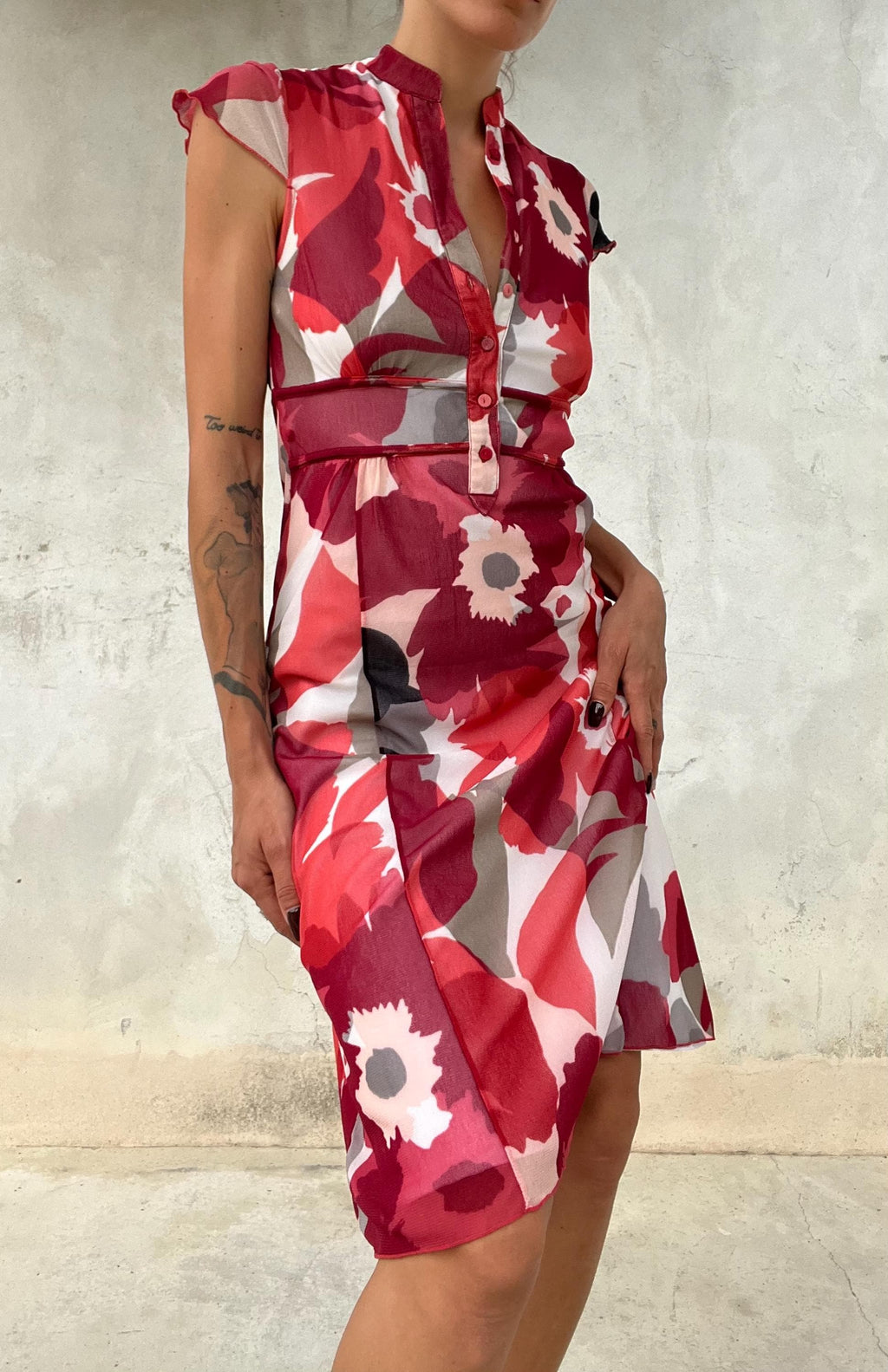 Abito anni 2000 rosso con stampa floreale