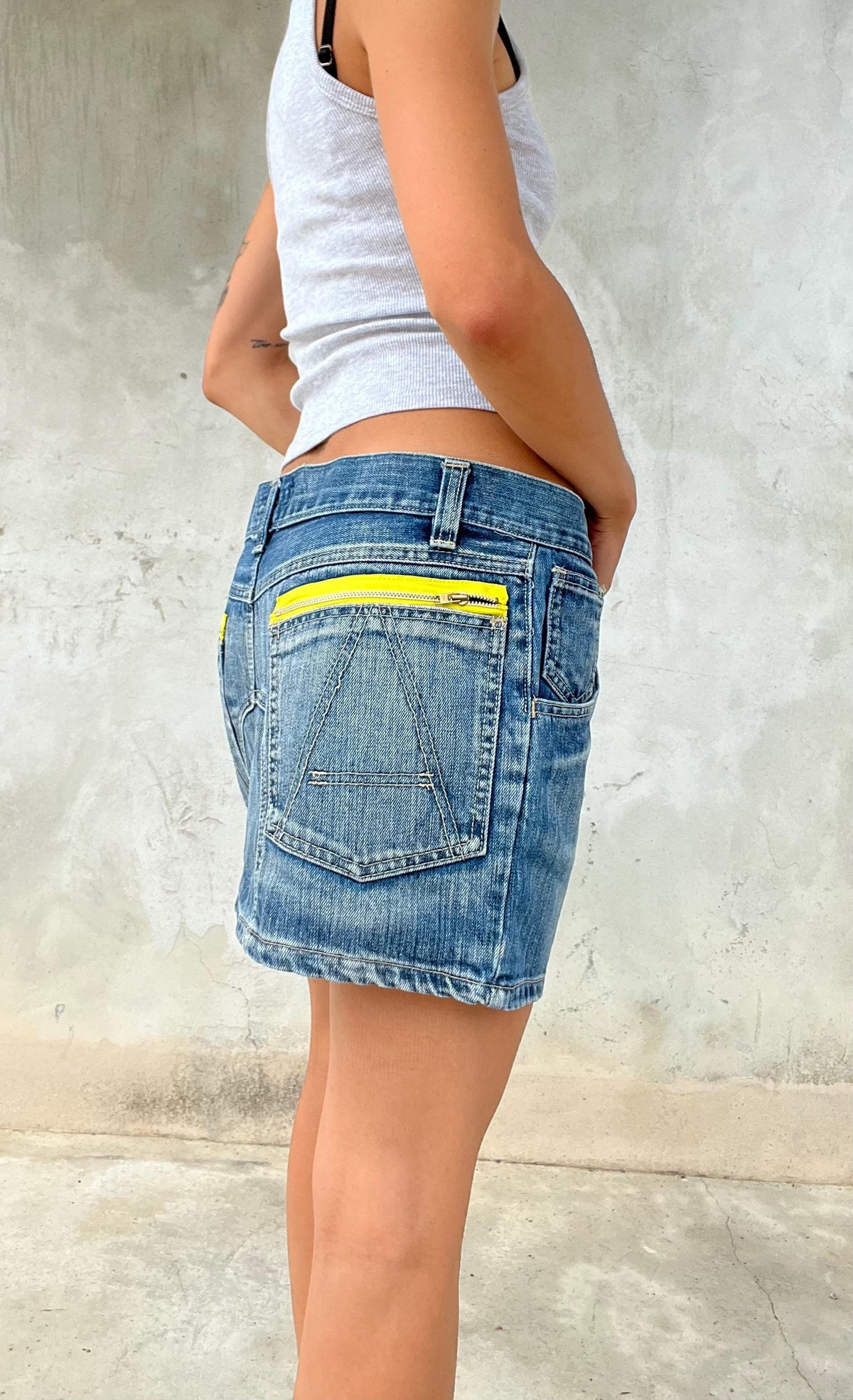 Minigonna in jeans anni 2000 - y2k
