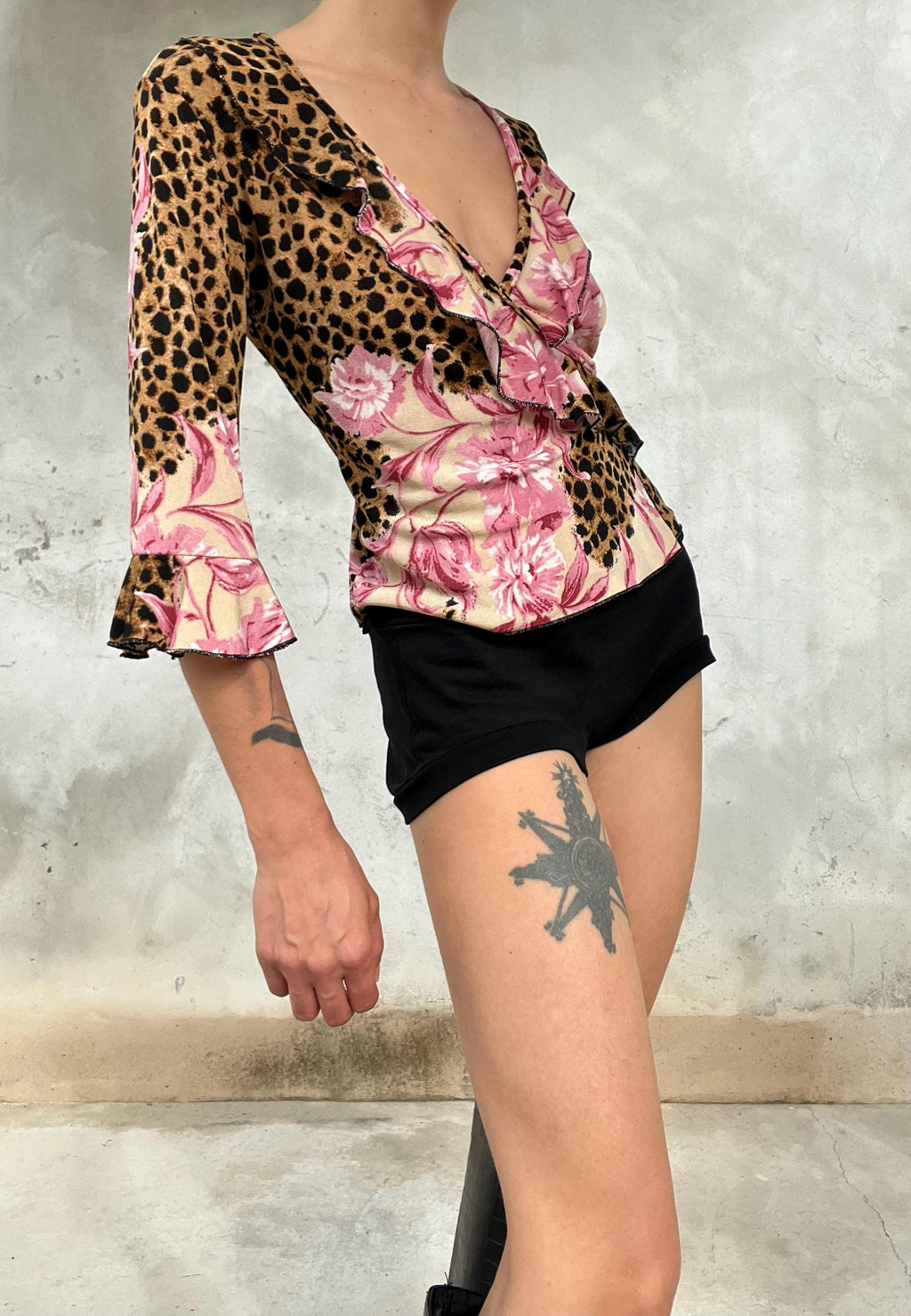Top vintage incrociato leopardato