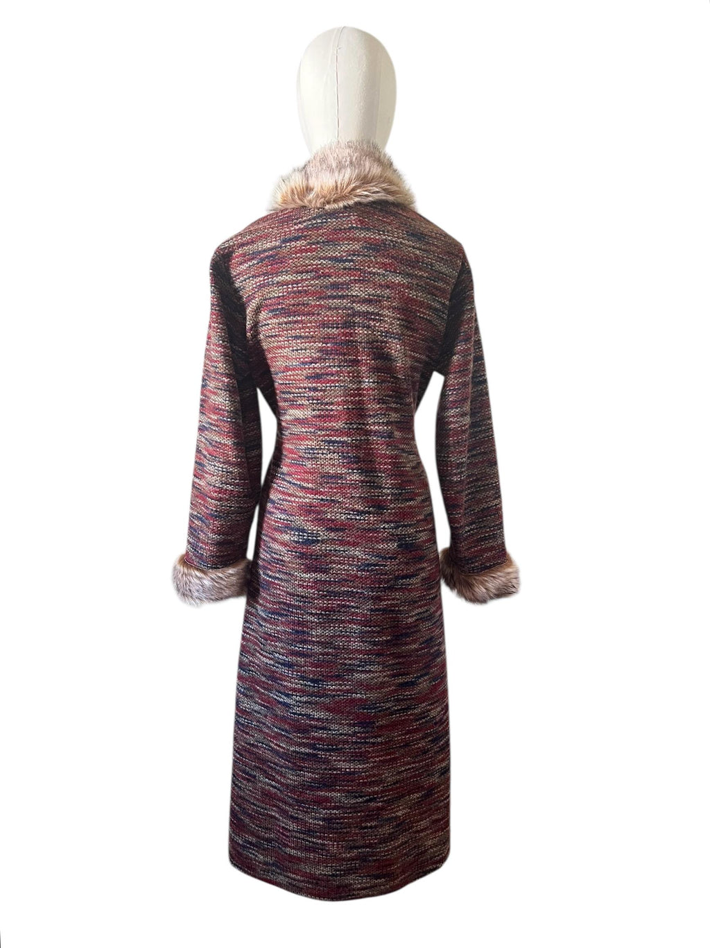 Cappotto vintage in maglia e finta pelliccia sui bordi