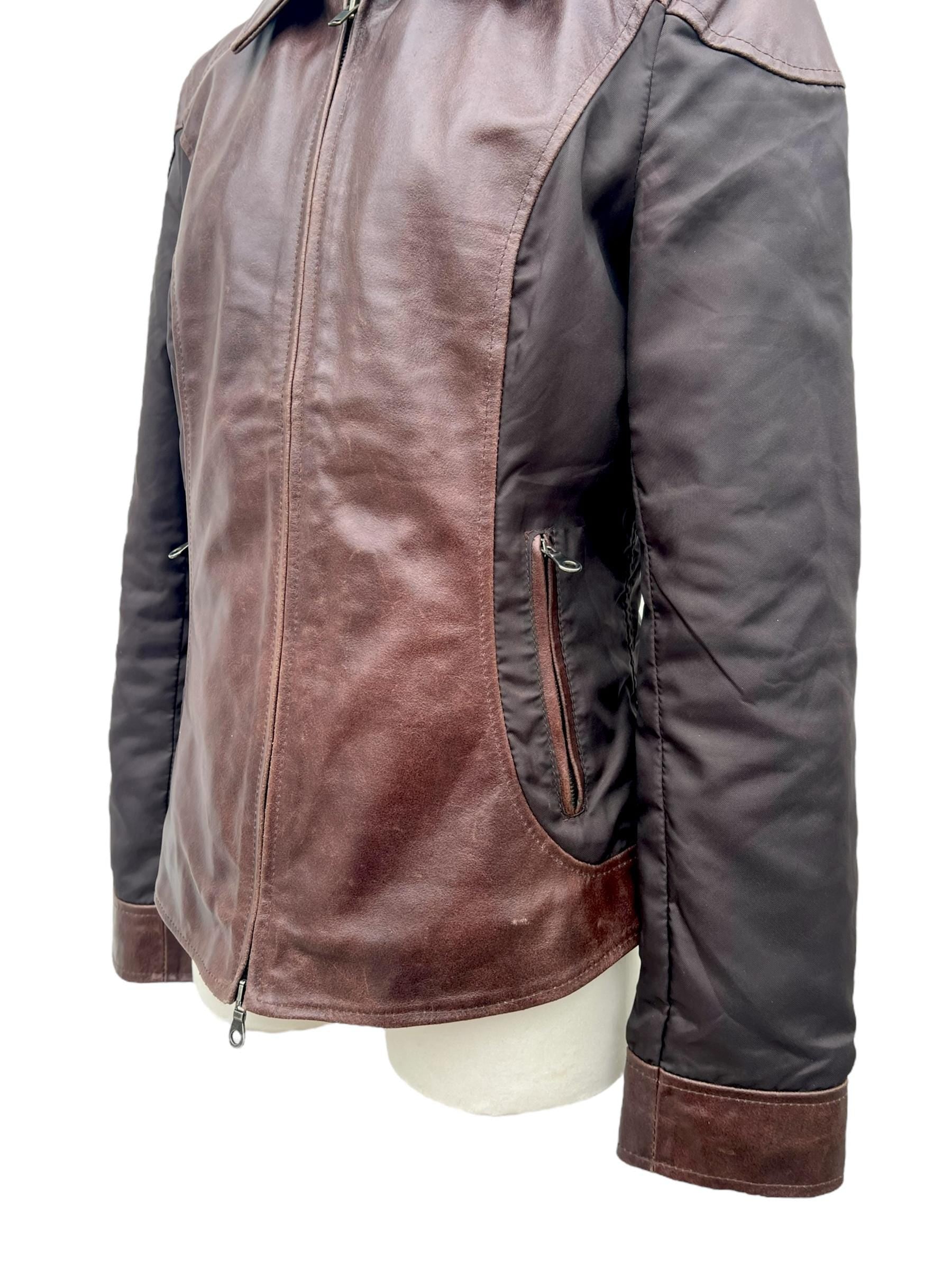 Giacca Vintage Y2K in Pelle Marrone con Inserti Tecnici