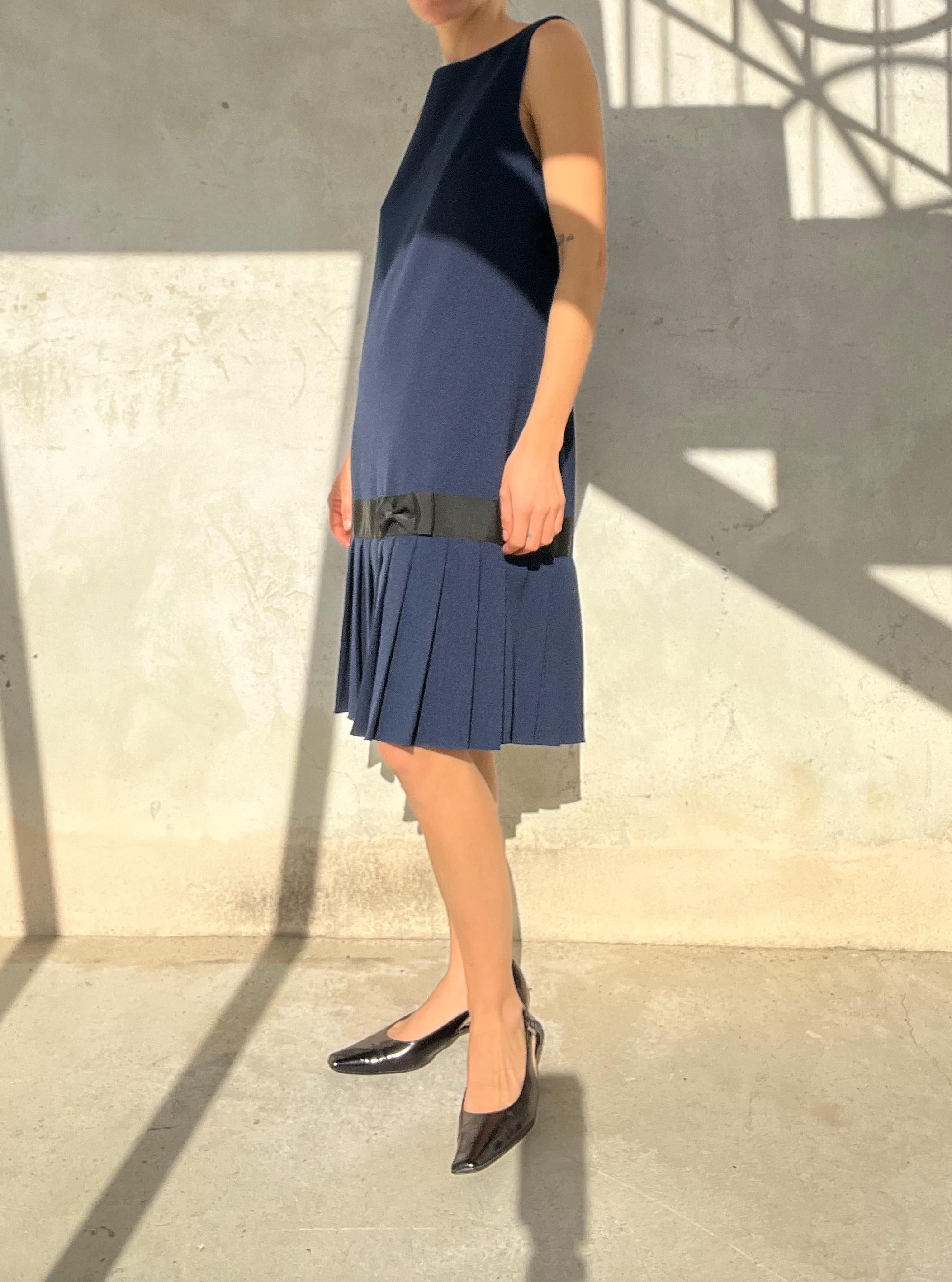 Abito tennis vintage blu con pieghe di Karl Lagerfeld