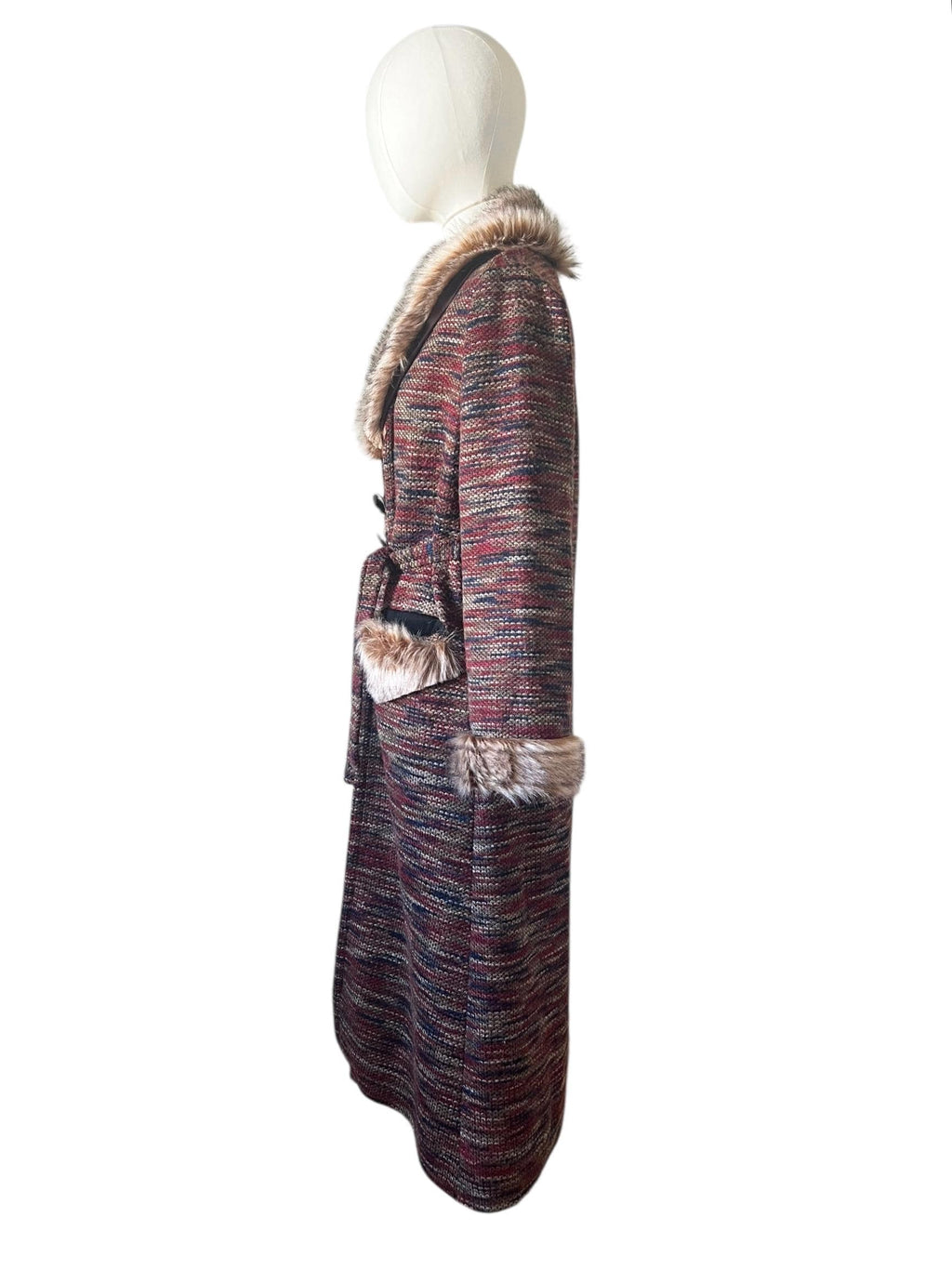 Cappotto vintage in maglia e finta pelliccia sui bordi