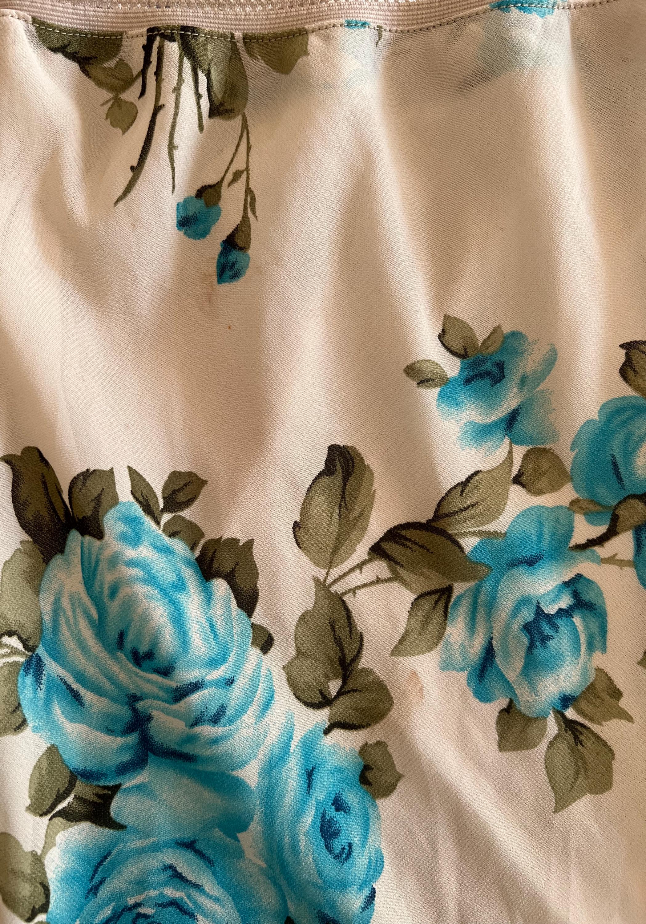 Gonna svasata e asimmetrica vintage stampata a fiori