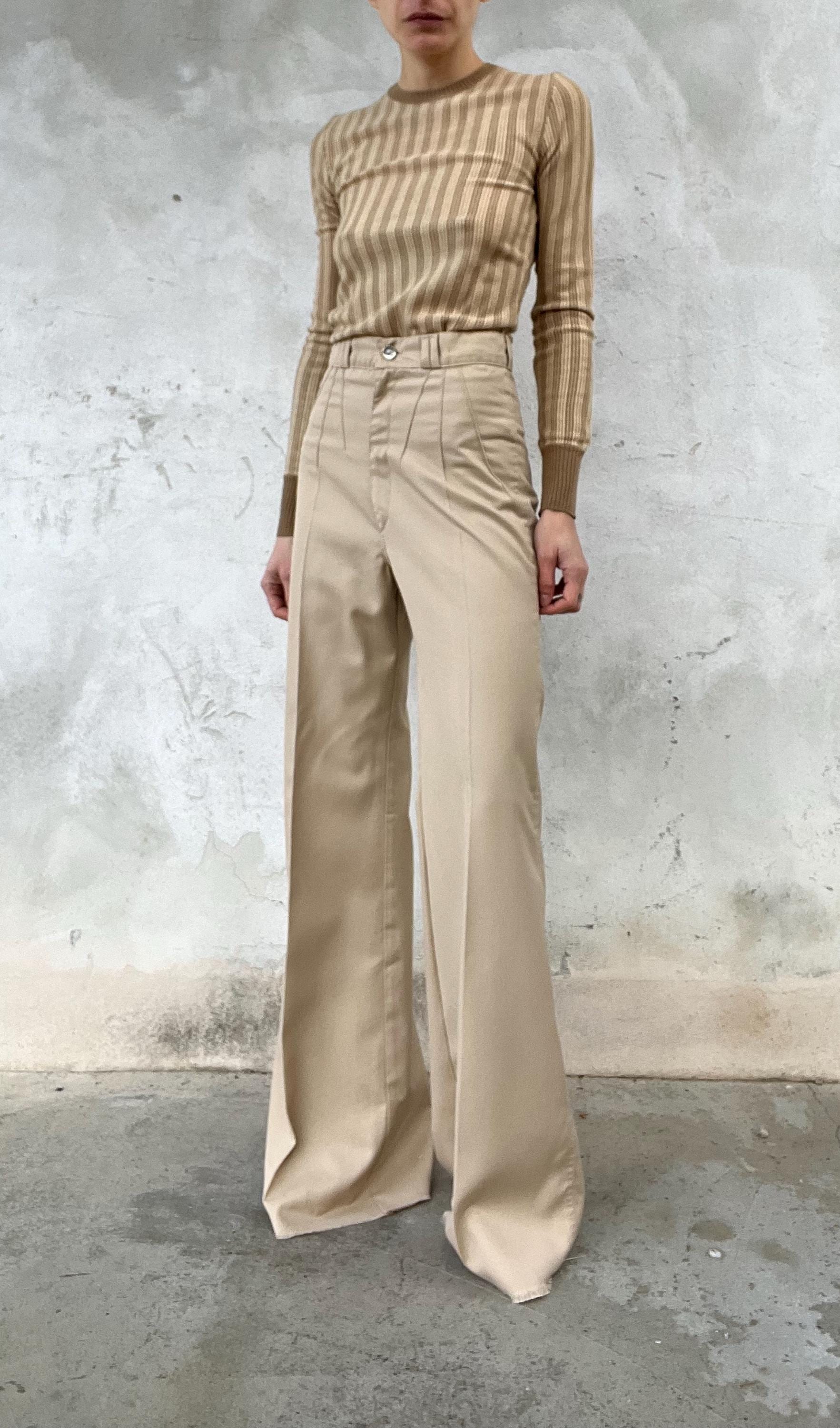 Pantaloni a gamba ampia beige