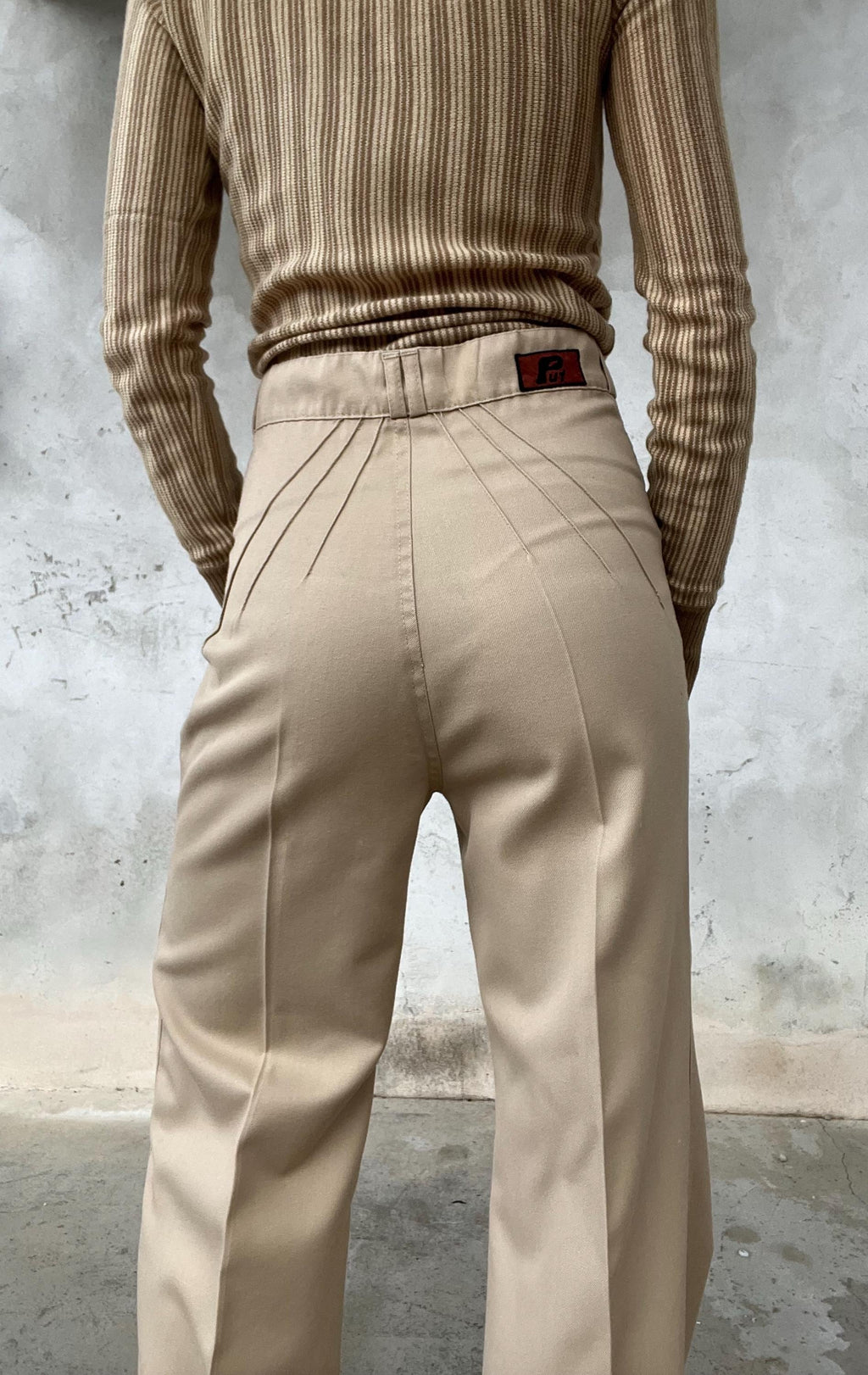 Pantaloni a gamba ampia beige
