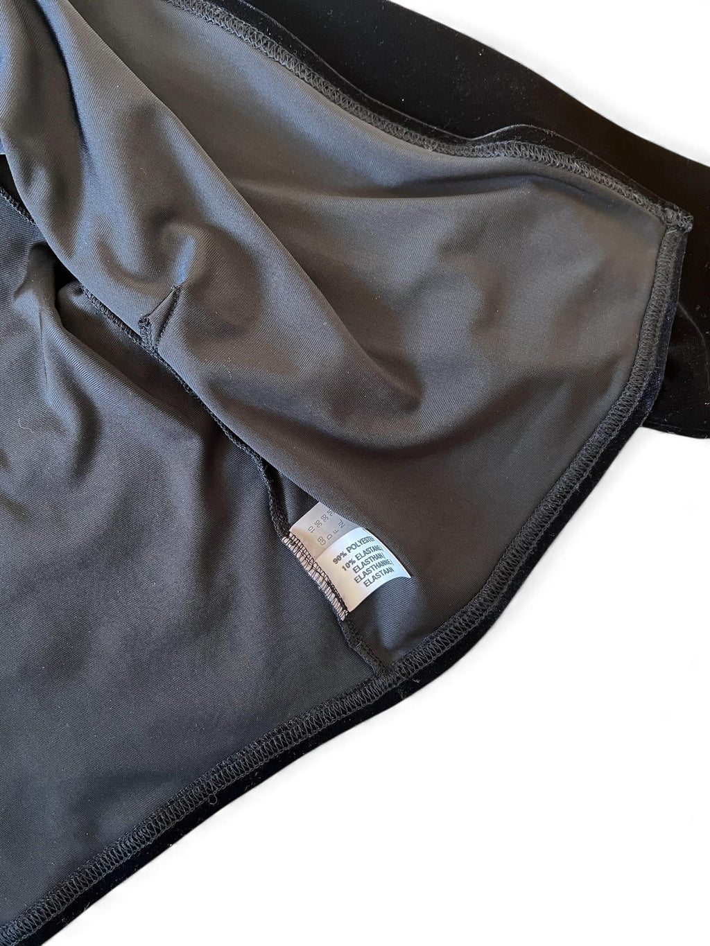 Top in velluto con collo piume