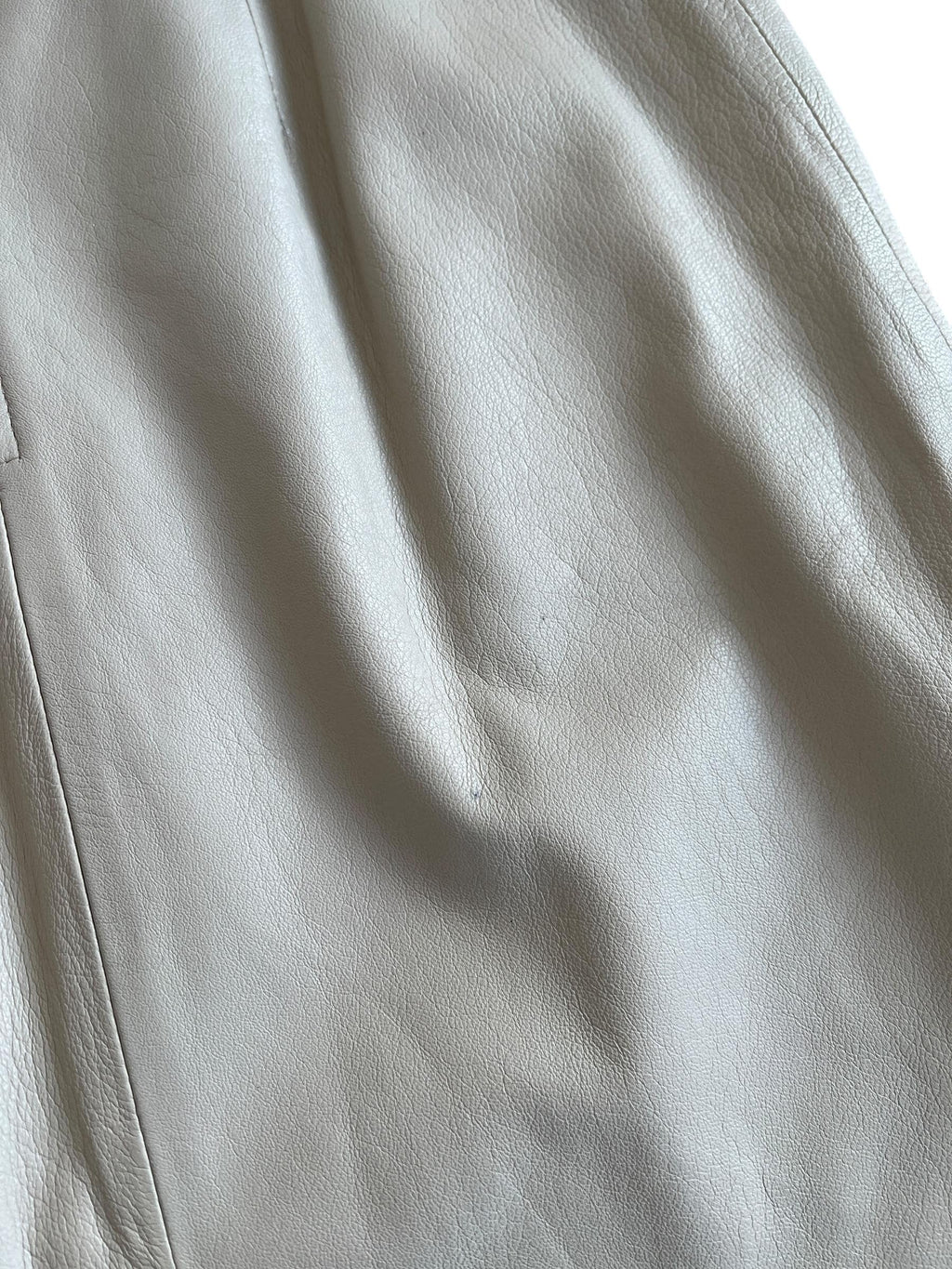 Gonna pelle dritta, lunghezza midi di vera pelle color beige
