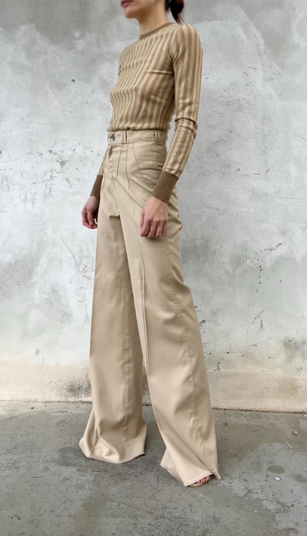 Pantaloni a gamba ampia beige