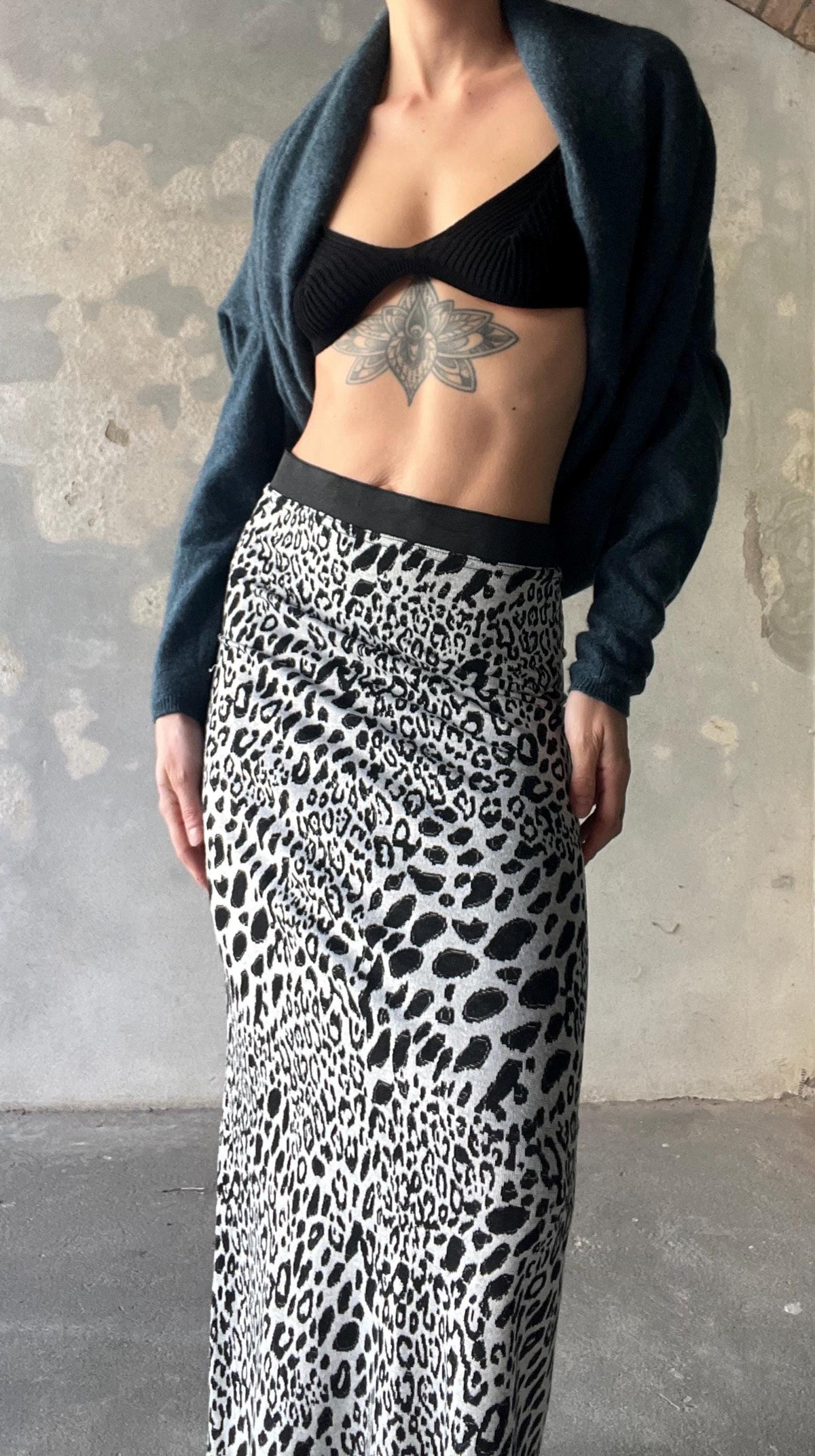 Gonna lunga leopardata in maglia