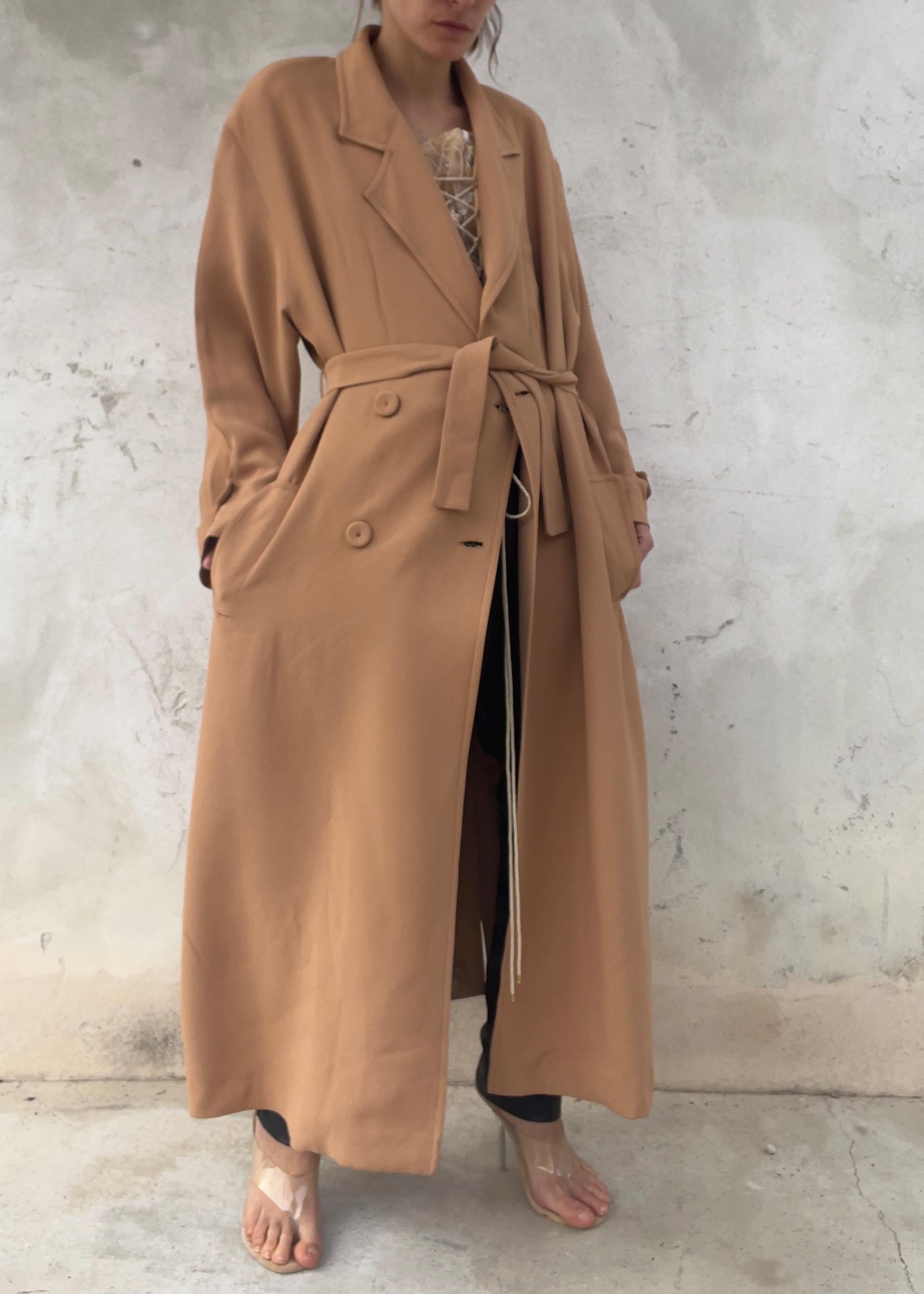 Trench leggero caramello / pesca