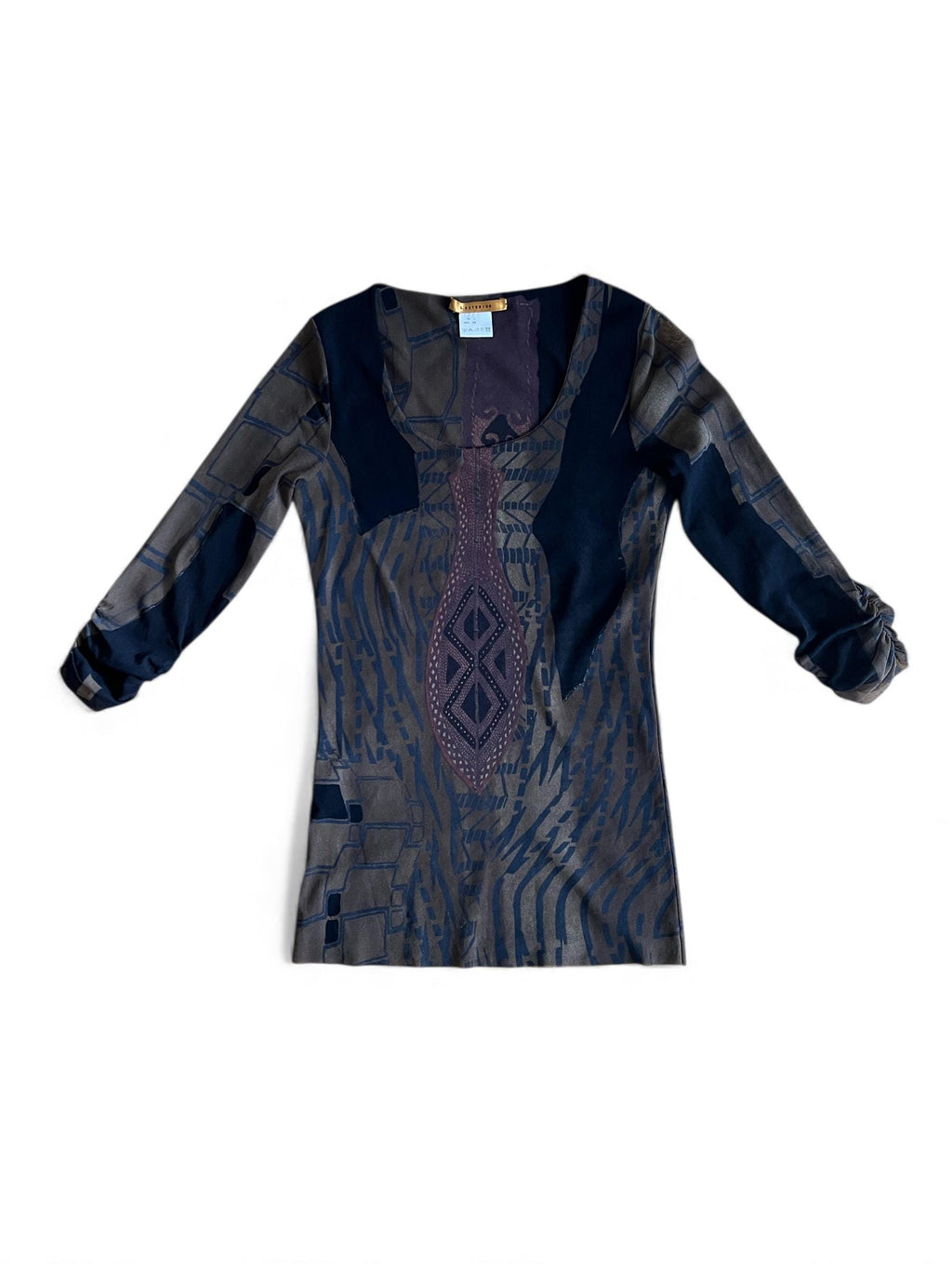 Top tulle mesh stampato tribale con manica 3 / 4 arricciata