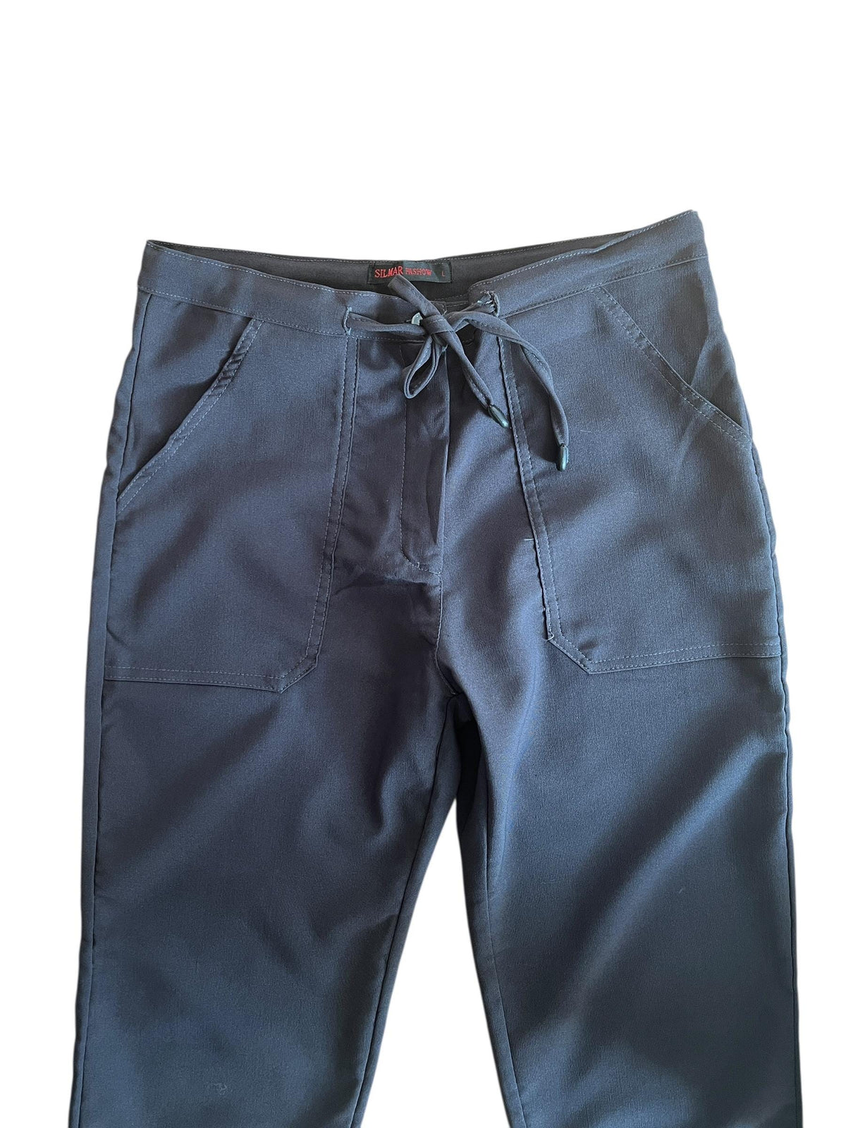 Pantaloni vintage sporty con tasche sul davanti e laccio in vita