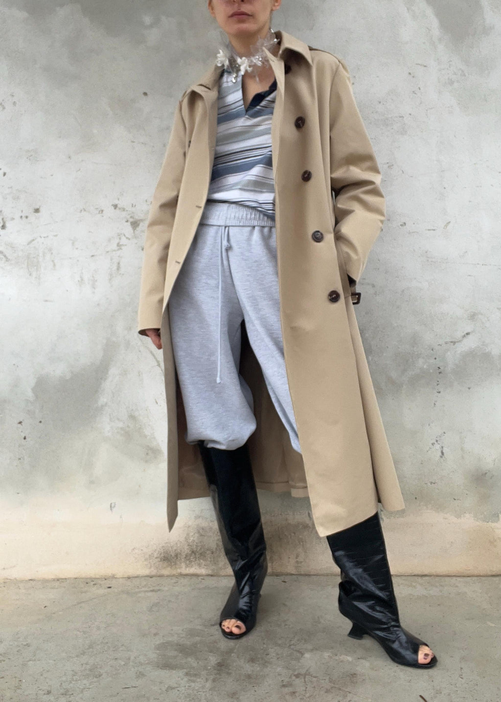 Trench ampio beige primaverile