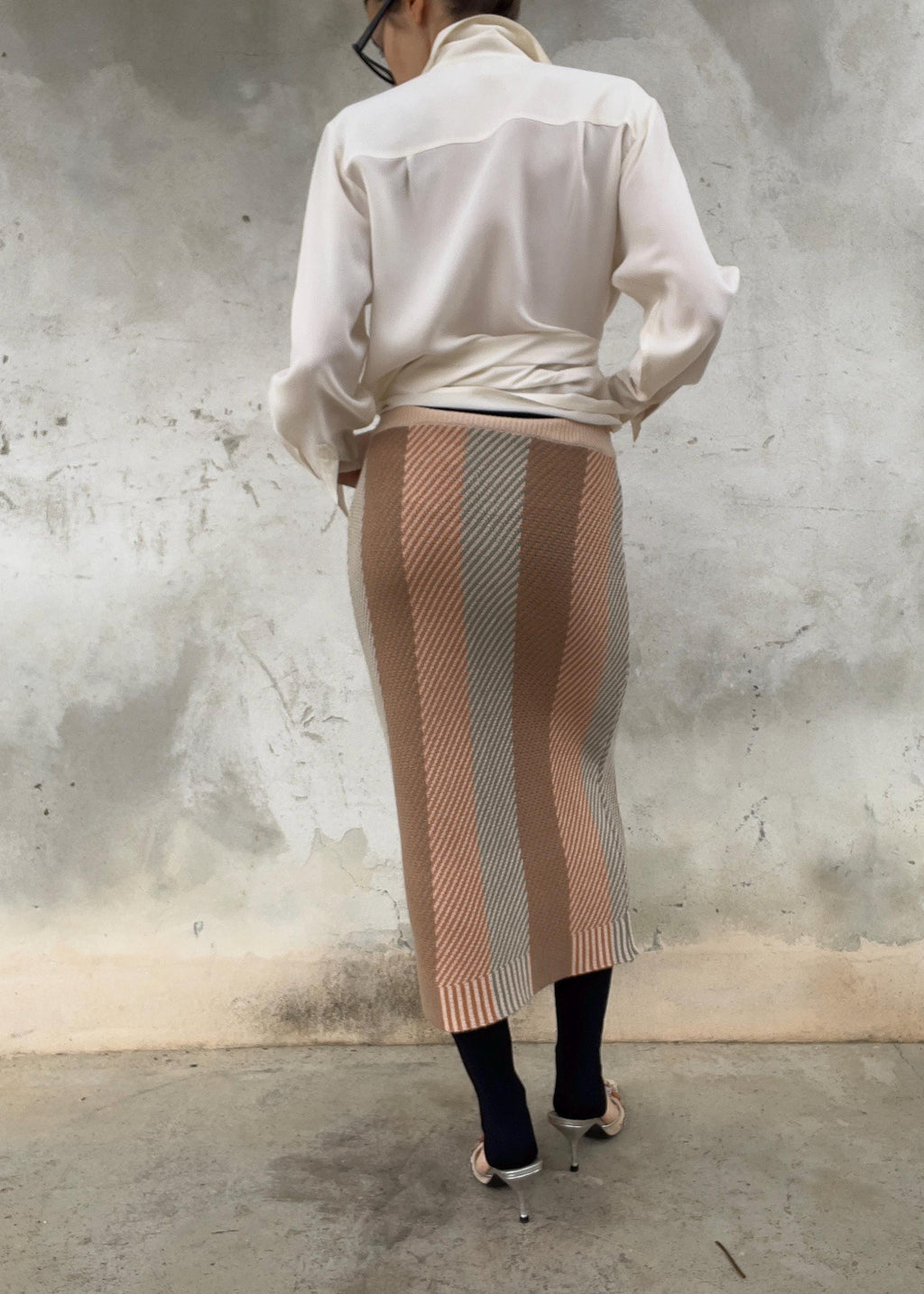 Gonna in maglia midi dai colori cipria, marrone e grigio