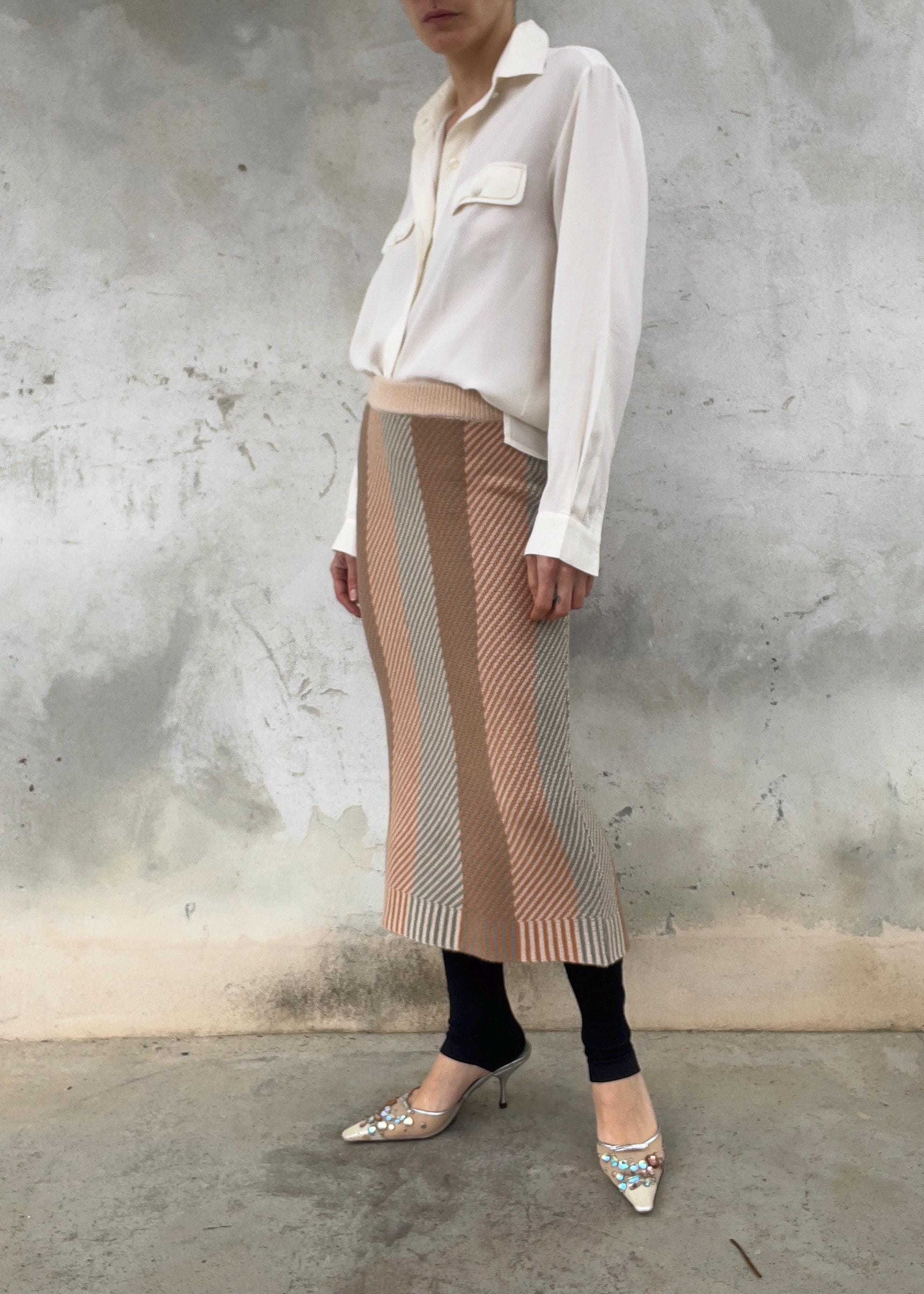 Gonna in maglia midi dai colori cipria, marrone e grigio