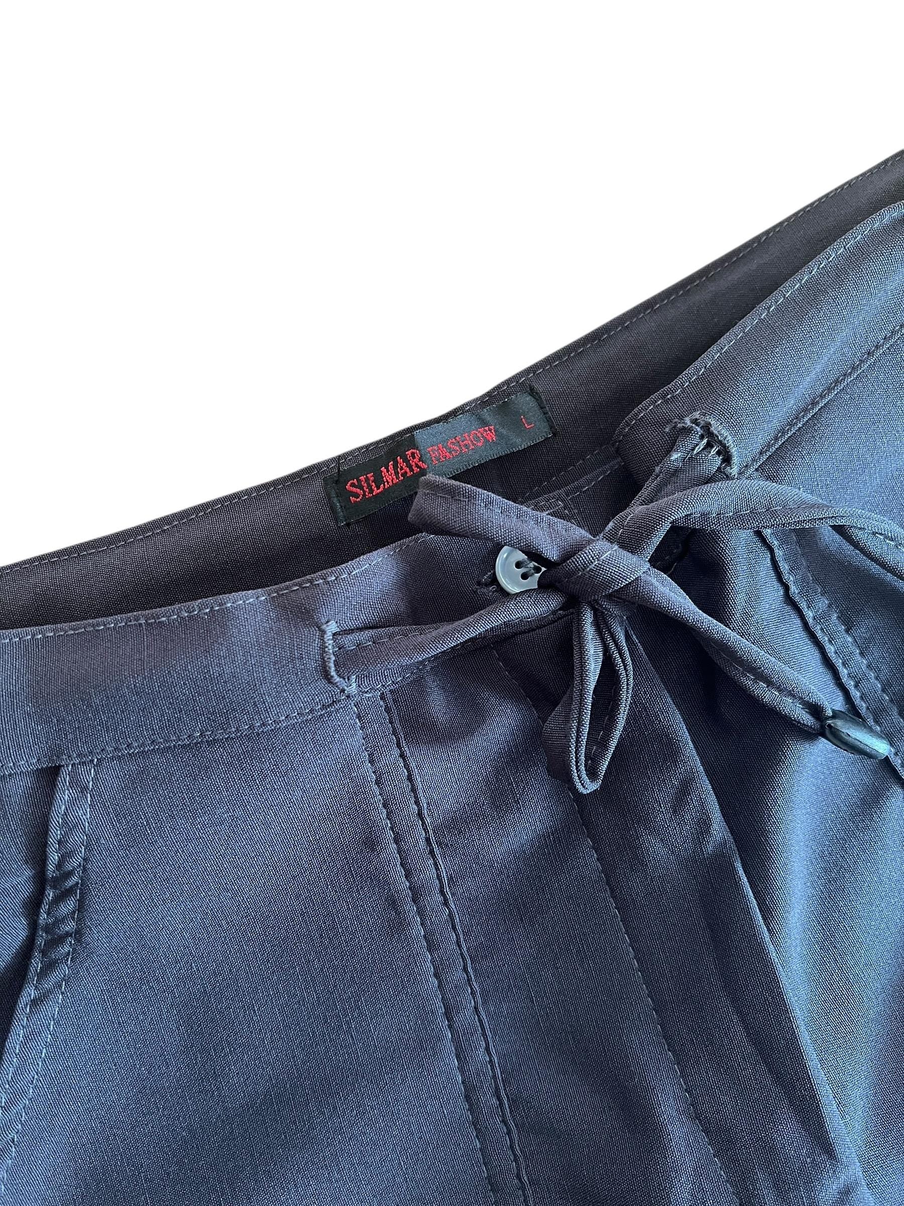 Pantaloni vintage sporty con tasche sul davanti e laccio in vita