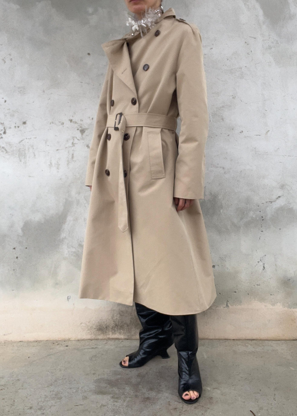 Trench ampio beige primaverile