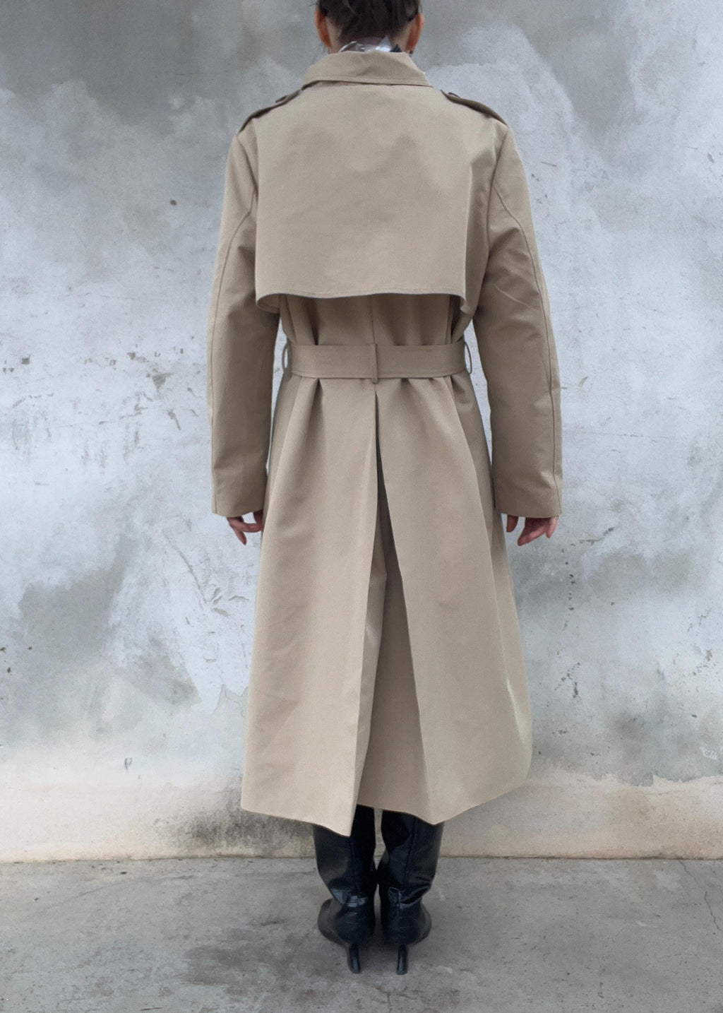 Trench ampio beige primaverile