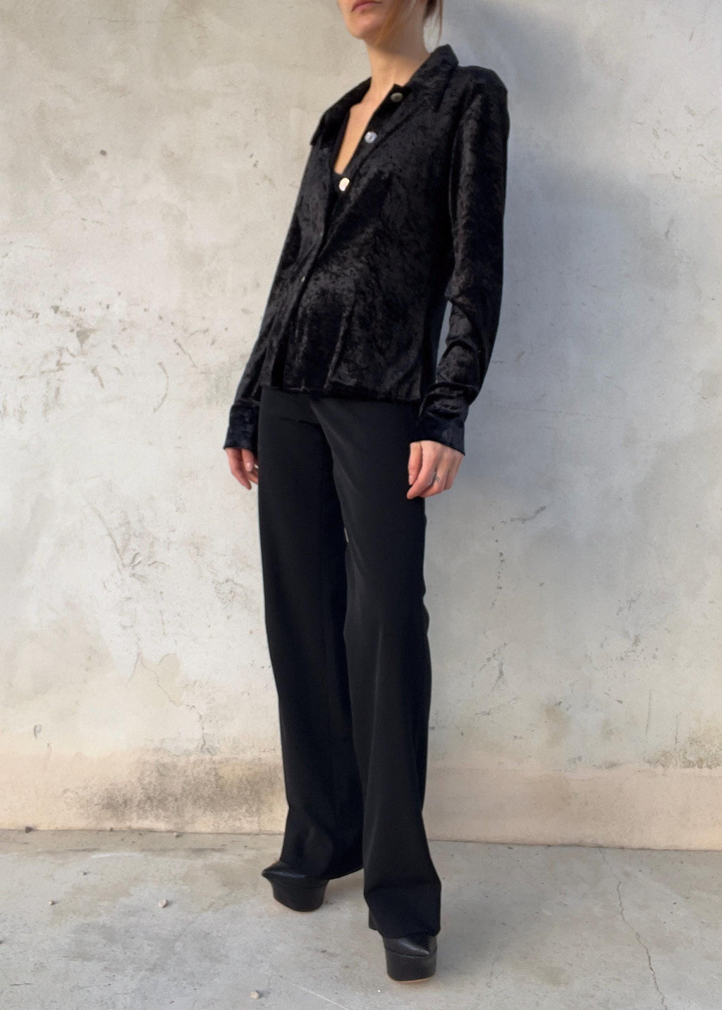 Camicia in velluto nera leggera