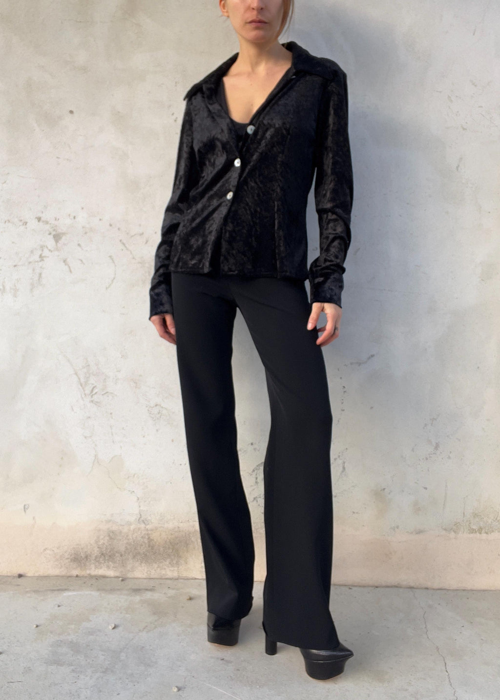 Camicia in velluto nera leggera