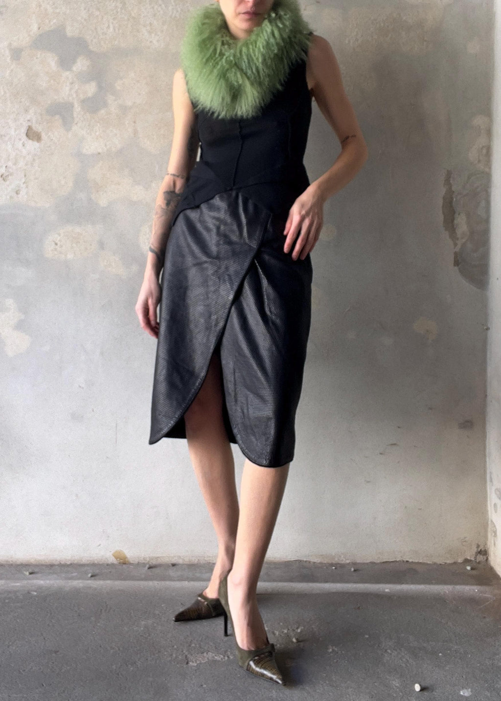 Gonna vintage in pelle con effetto nido d'ape