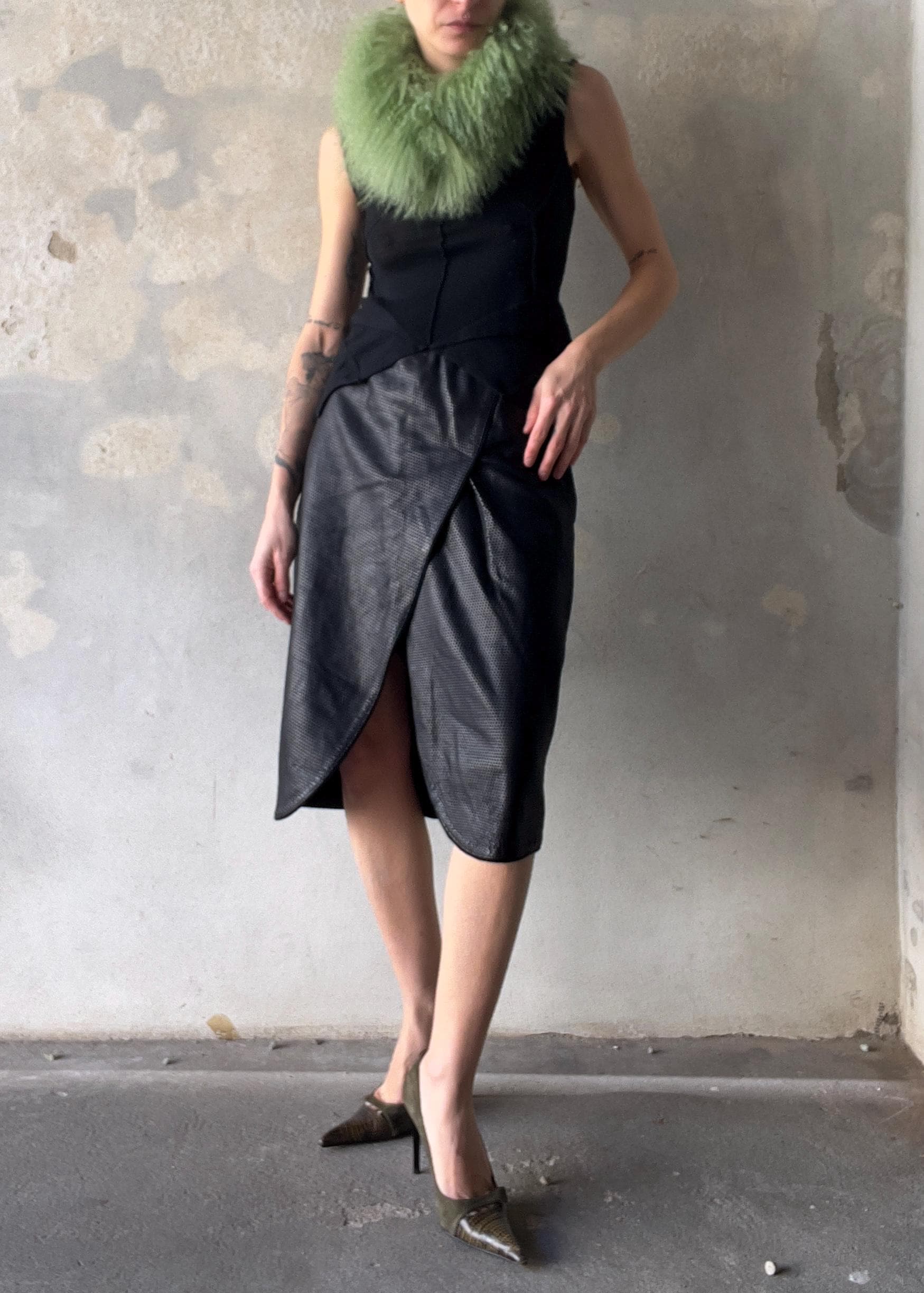 Gonna vintage in pelle con effetto nido d'ape