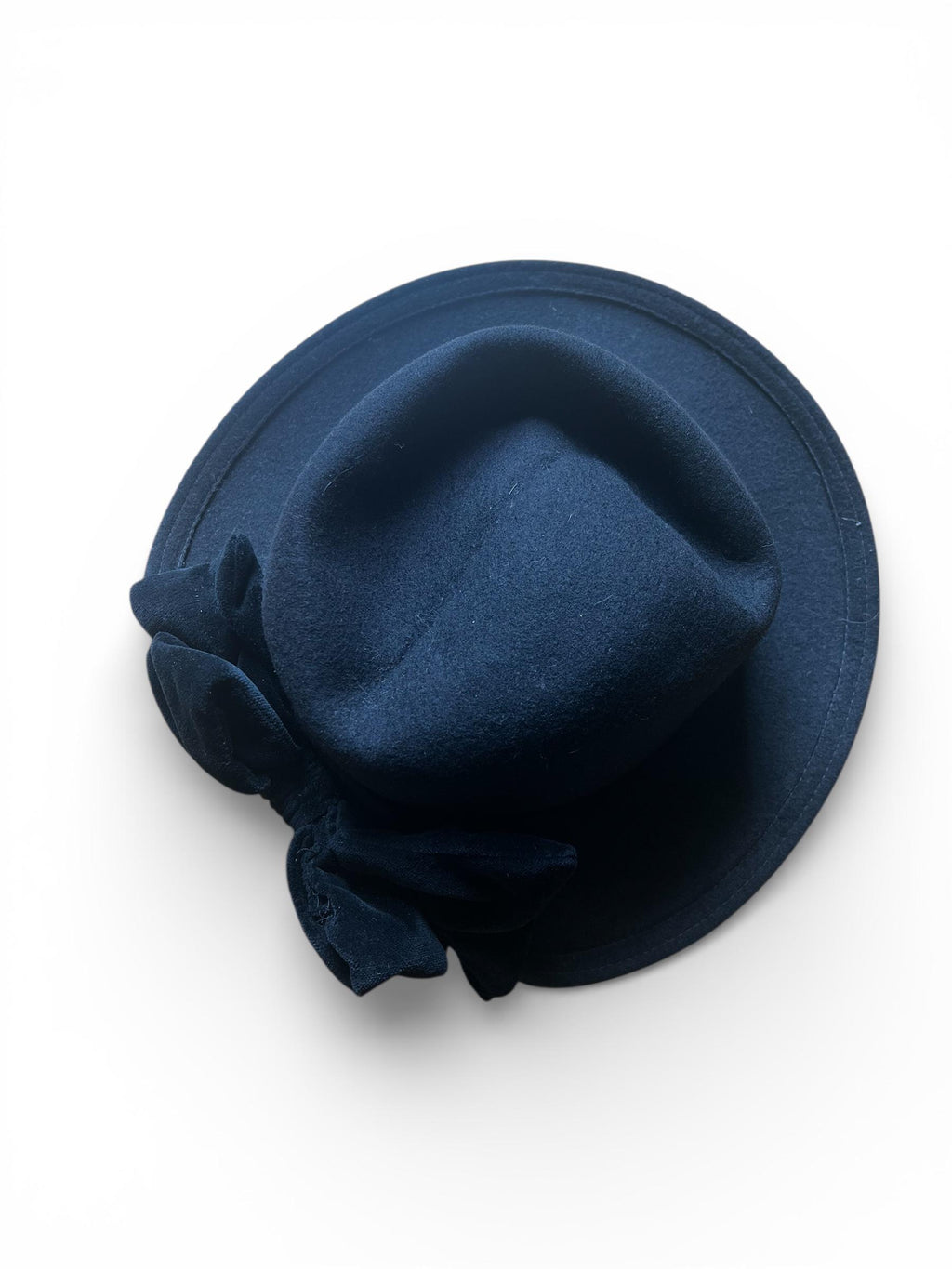 Cappello Vintage in Lana Nero con Fiocco