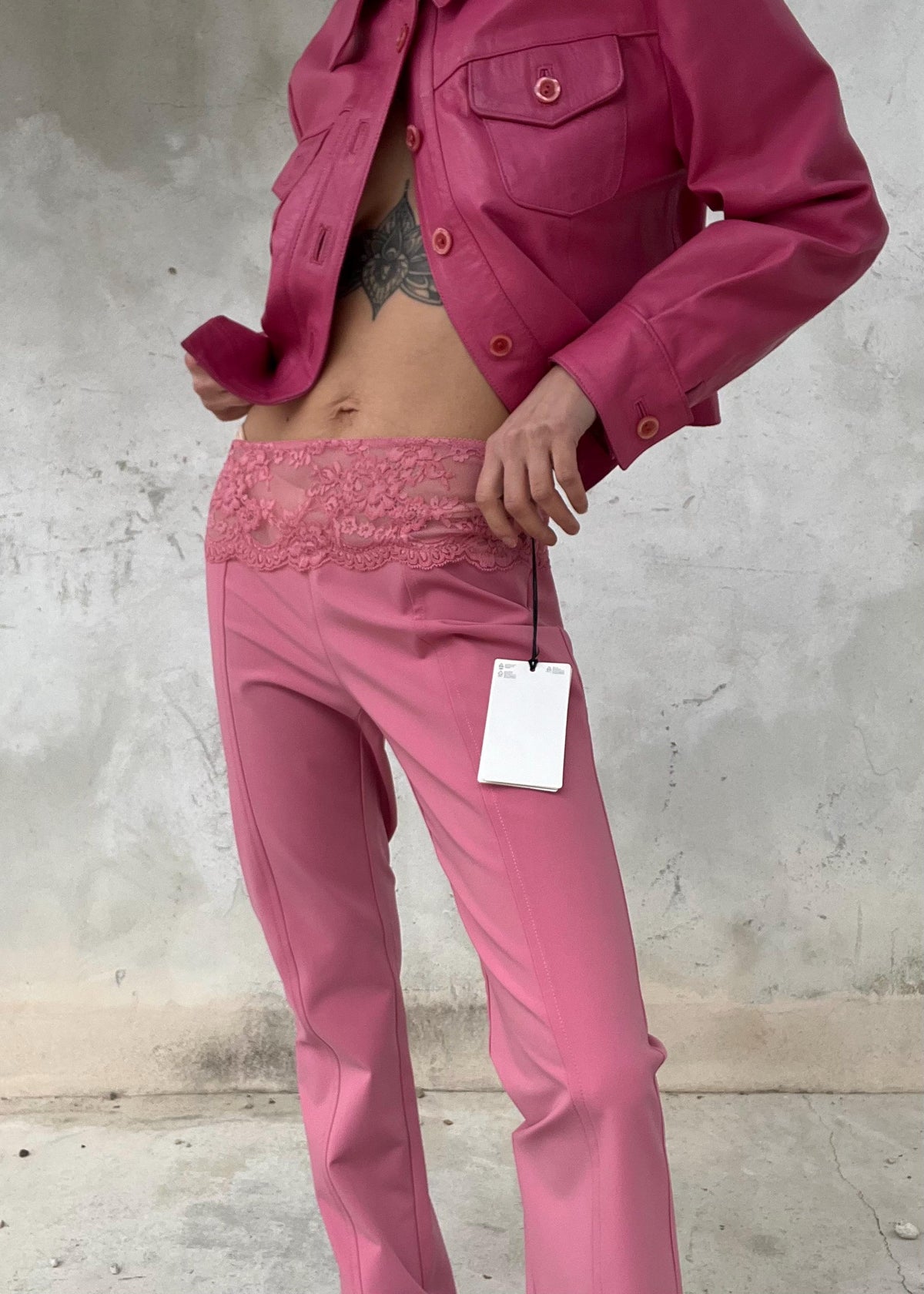 Pantaloni Blumarine vintage rosa con vita in pizzo, pantaloni Y2K vita bassa designer
