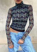 Top mesh collo alto con cristalli, top trasparente stampato stile Y2K