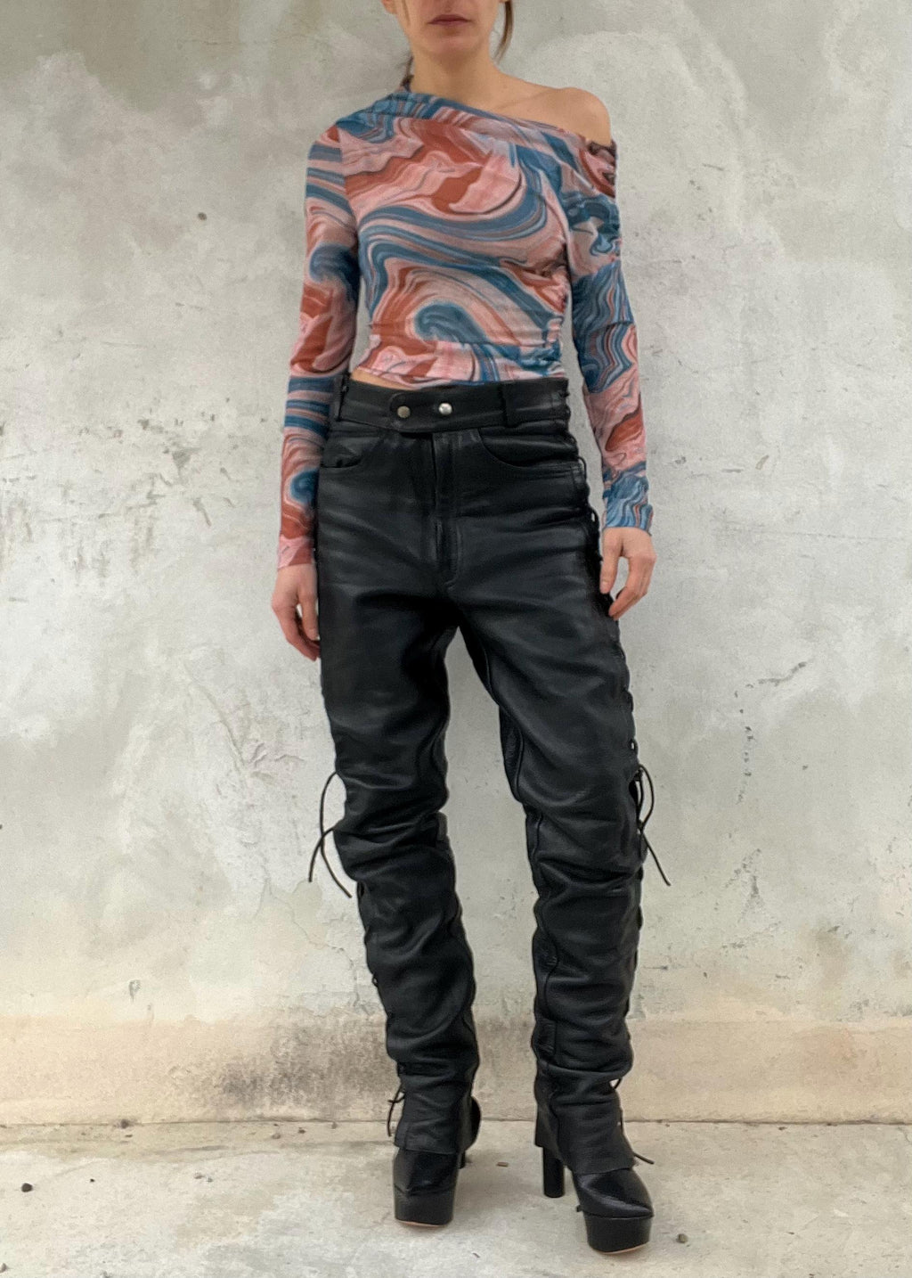 Top mesh stampa marmorizzata, top monospalla trasparente stile Y2K