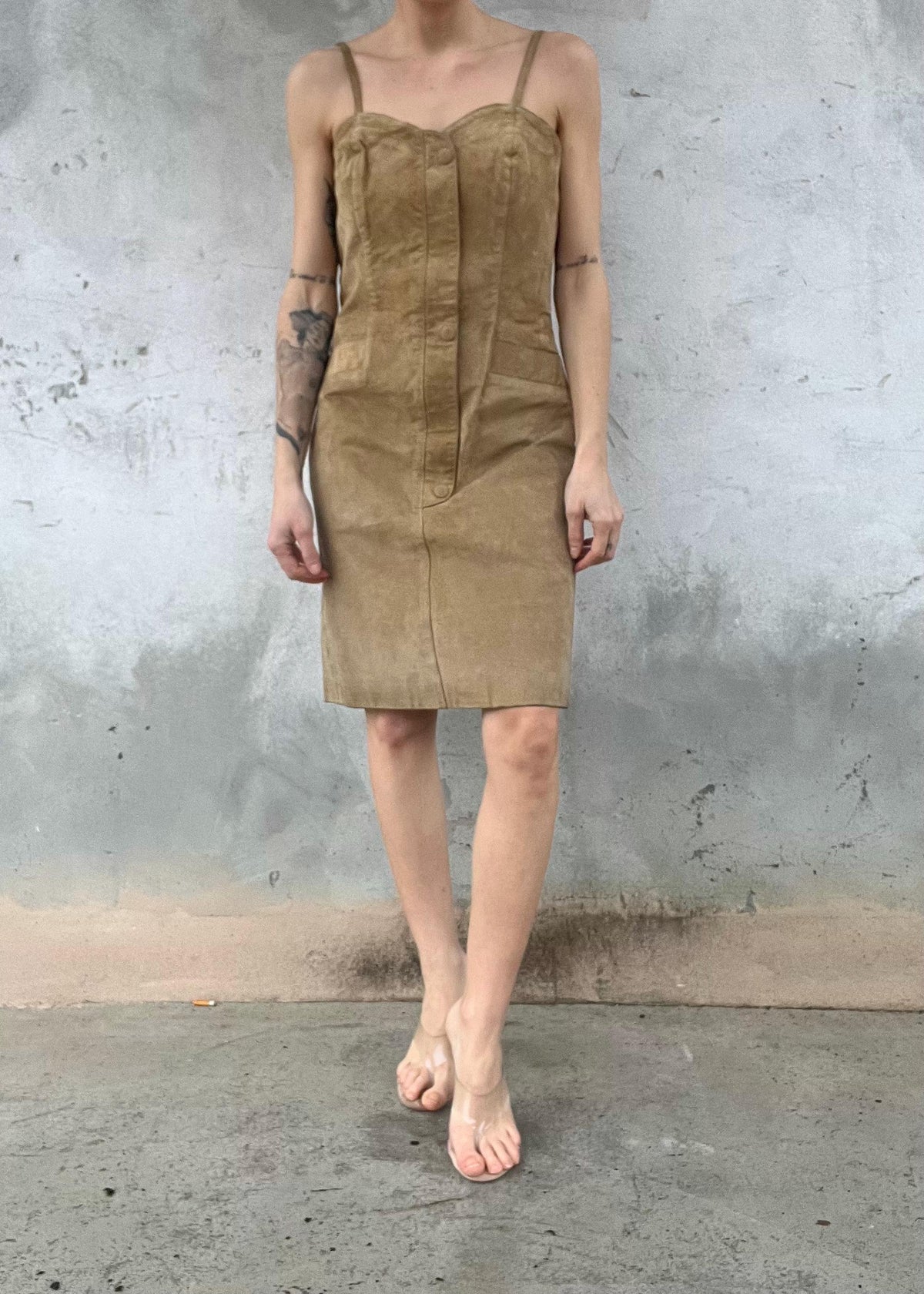 Abito vintage in pelle beige stile corsetto anni 90 minimal chic