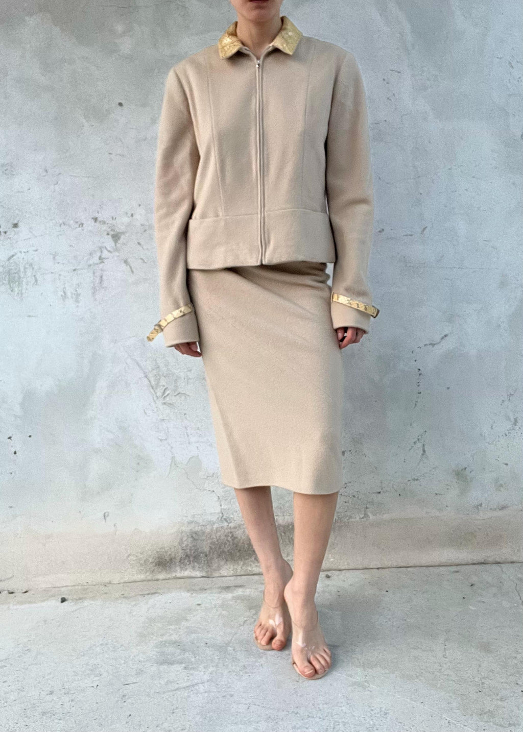 Completo Vintage in Pura Lana con Dettagli in Pitone Giallo