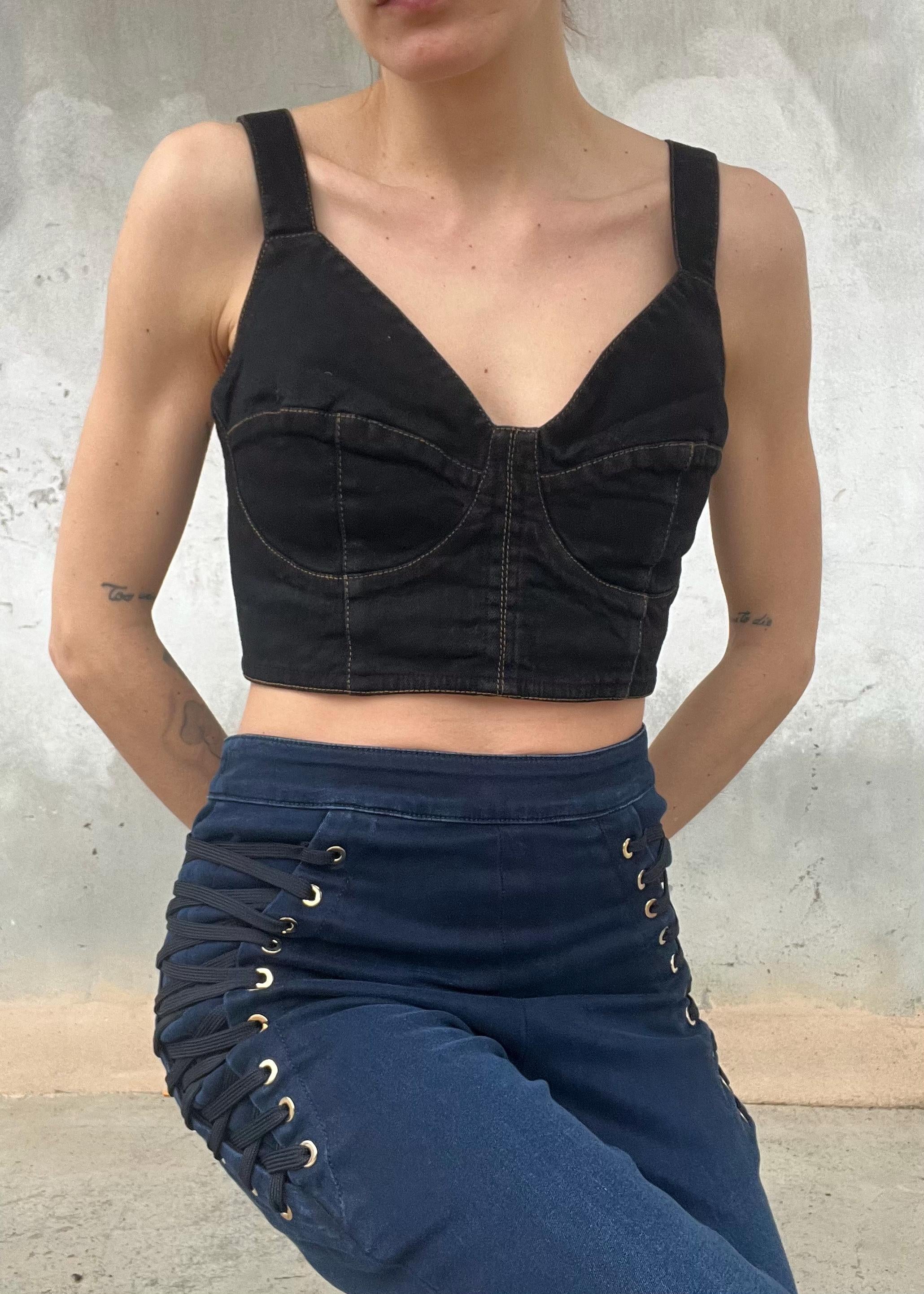 Top Corsetto Nero con Lacci sul Retro