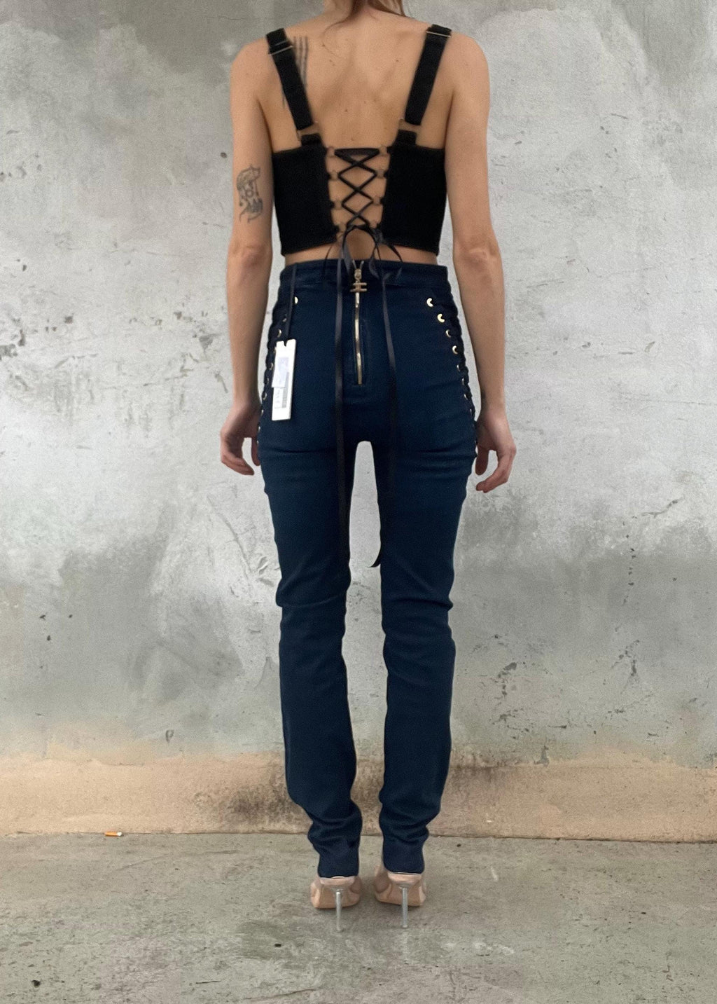 Top Corsetto Nero con Lacci sul Retro