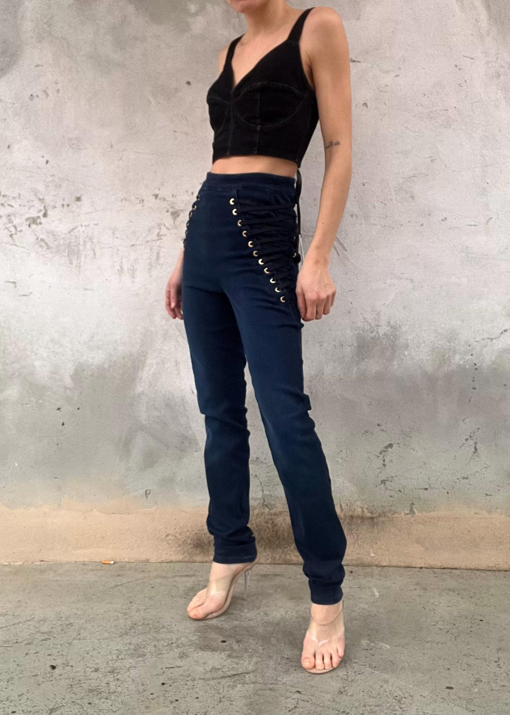 Top Corsetto Nero con Lacci sul Retro