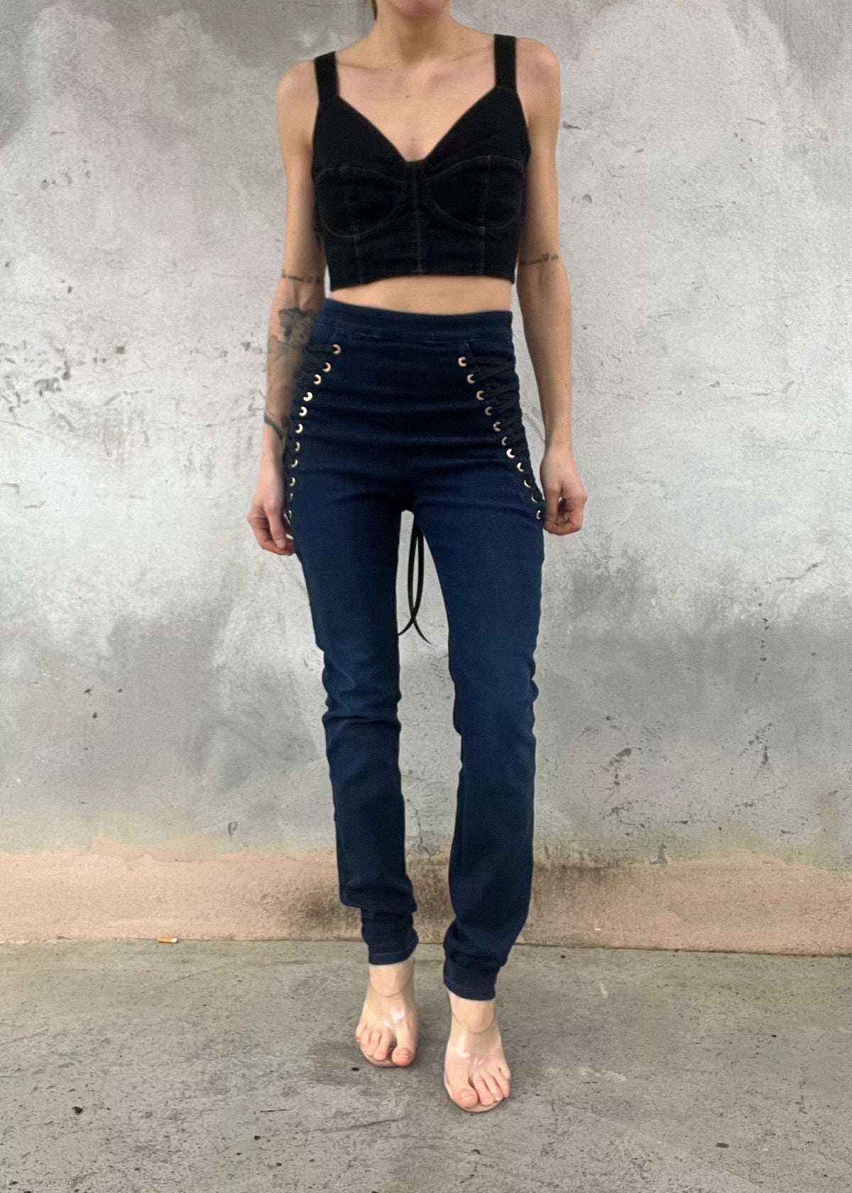 Top Corsetto Nero con Lacci sul Retro