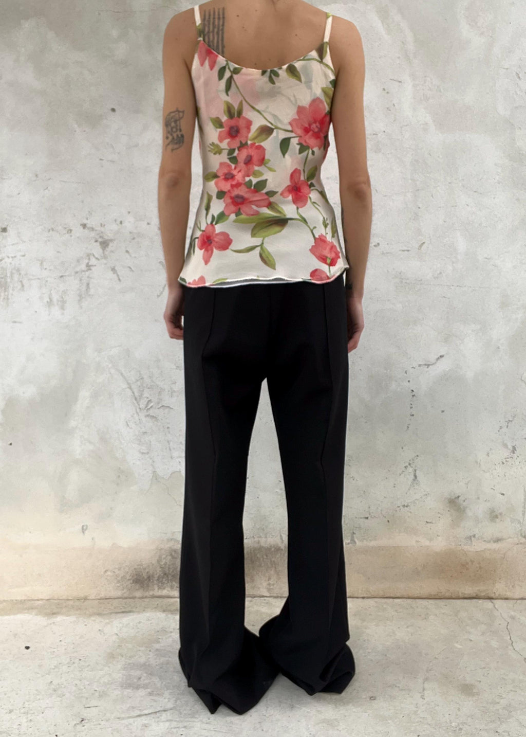 Top vintage Y2K floreale in mesh trasparente