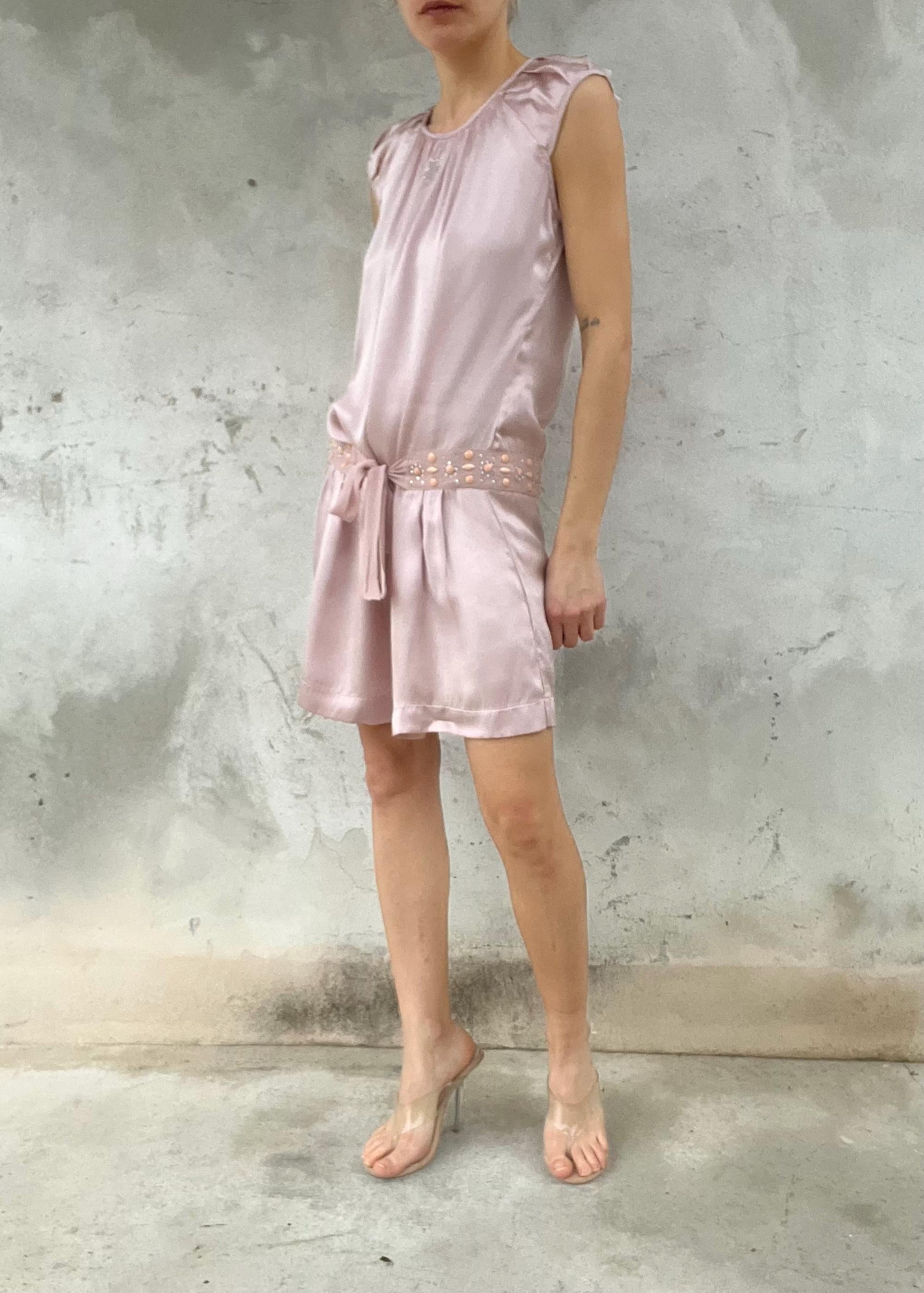 Abito vintage pura seta rosa cipria con cintura gioiello