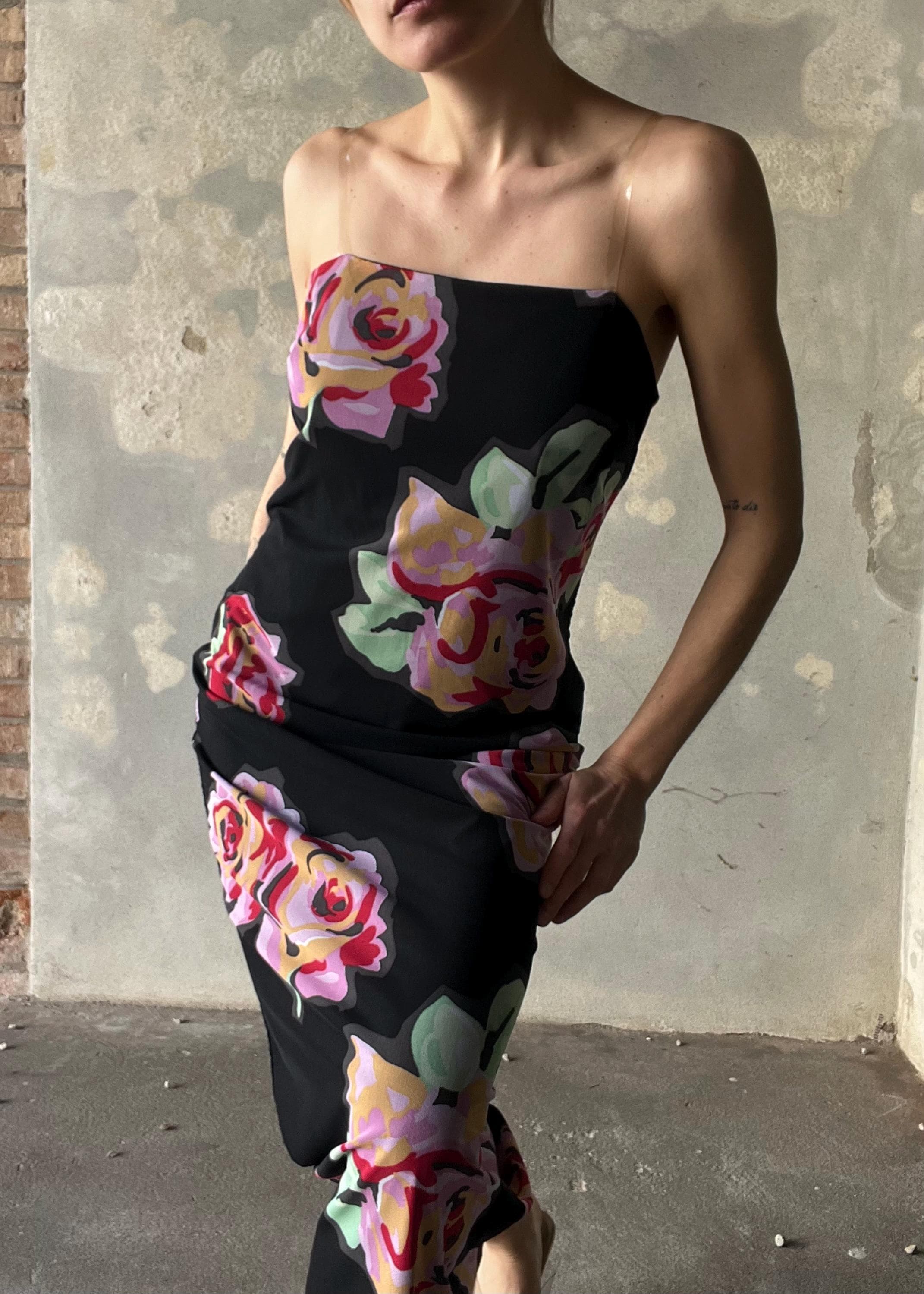 Abito Vintage Floreale Nero con Rose Maxi