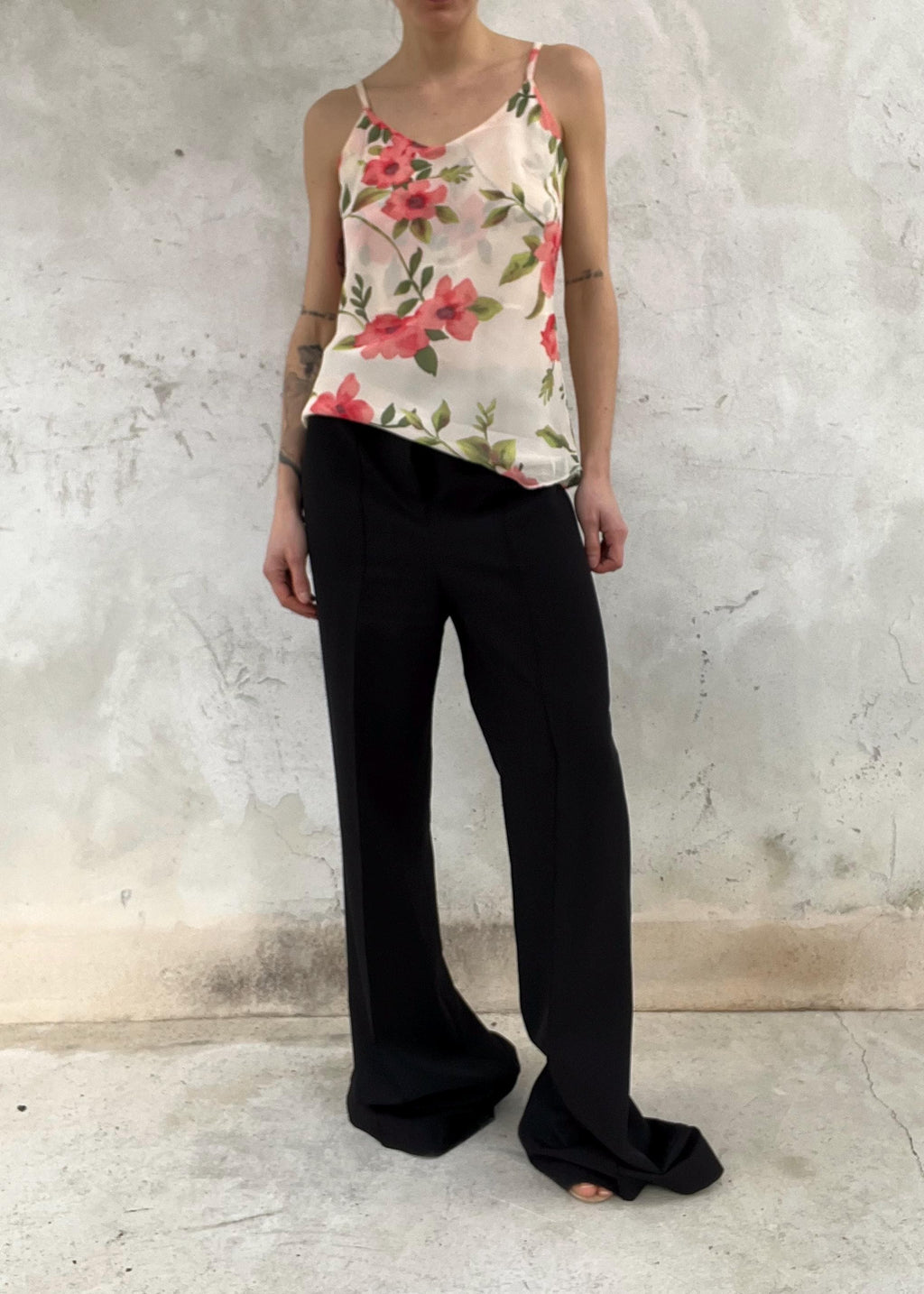 Top vintage Y2K floreale in mesh trasparente