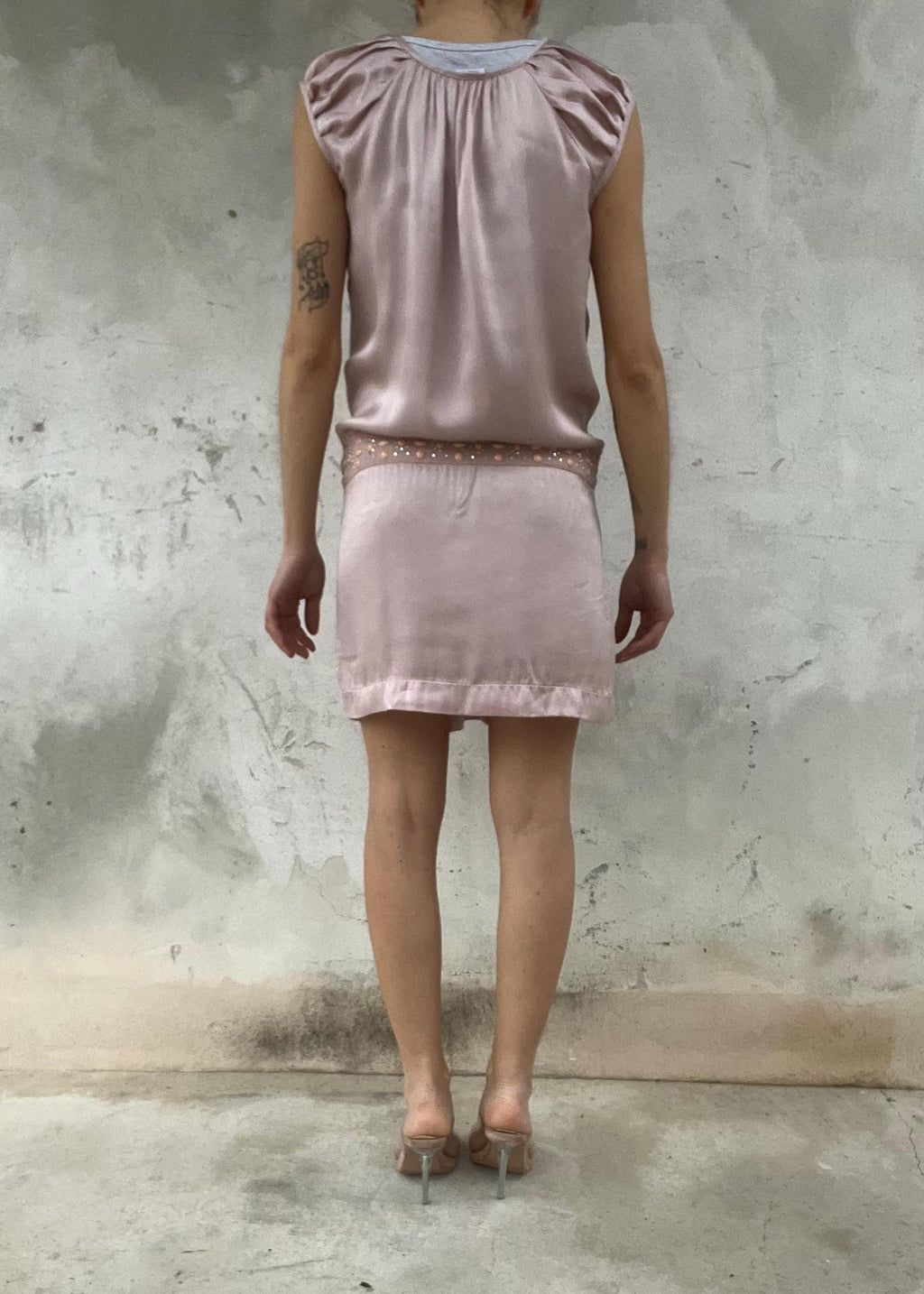 Abito vintage pura seta rosa cipria con cintura gioiello