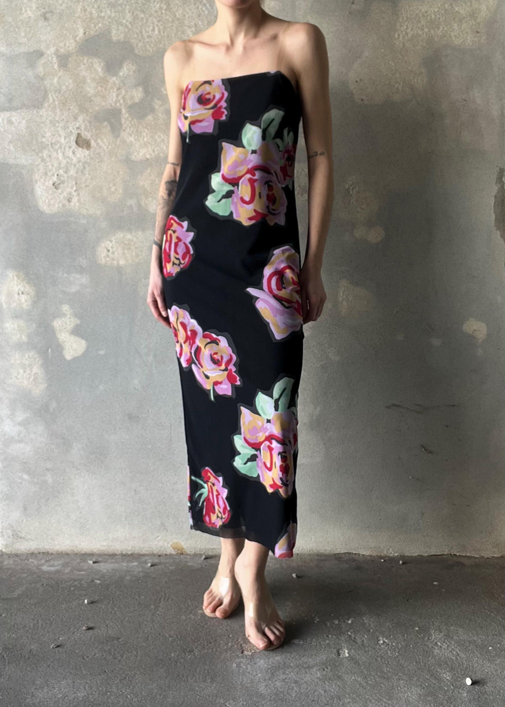 Abito Vintage Floreale Nero con Rose Maxi